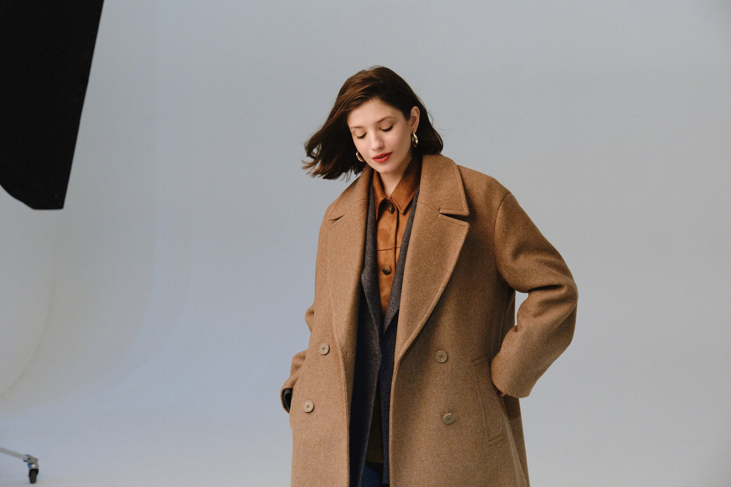 OSTIN x Анна Чиповская FW 25. Портретный и репортажный фотограф в Москве Острикова Анастасия