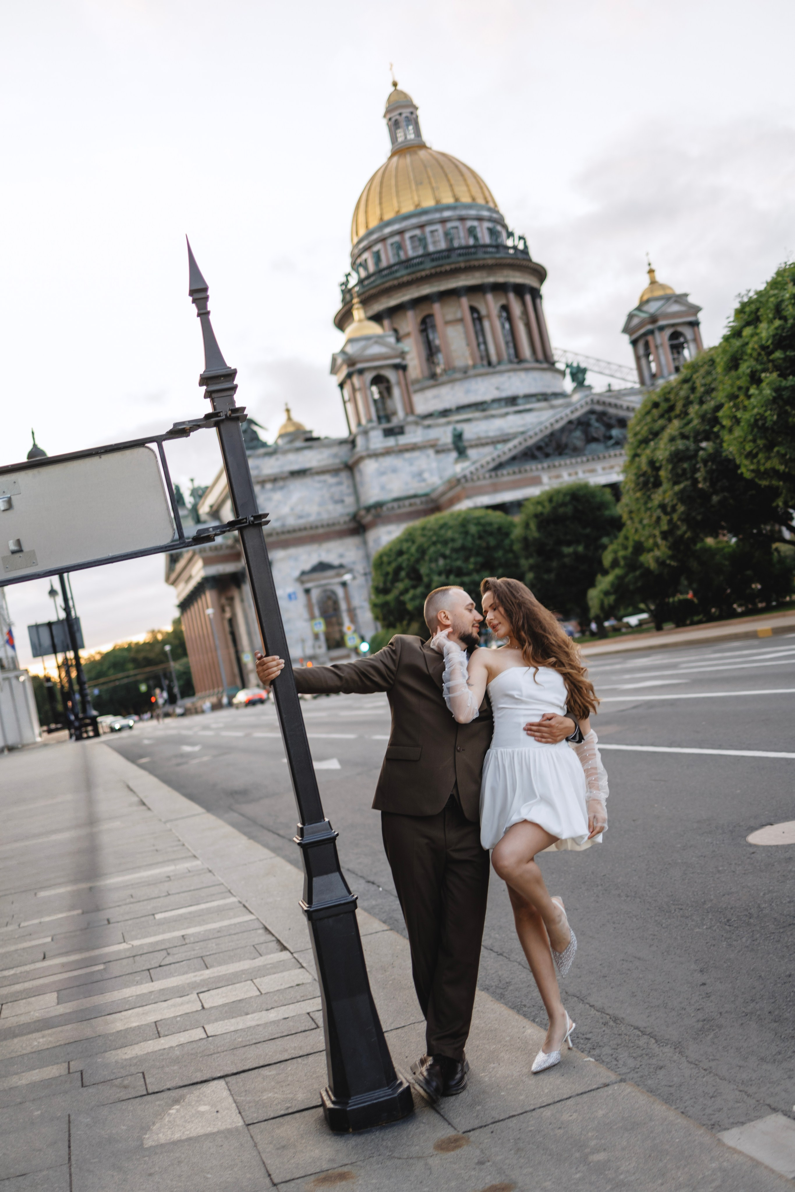 Руслан и Виолетта — Исаакий, Зимняя канавка. Боженова Елена фотограф Санкт-Петербург