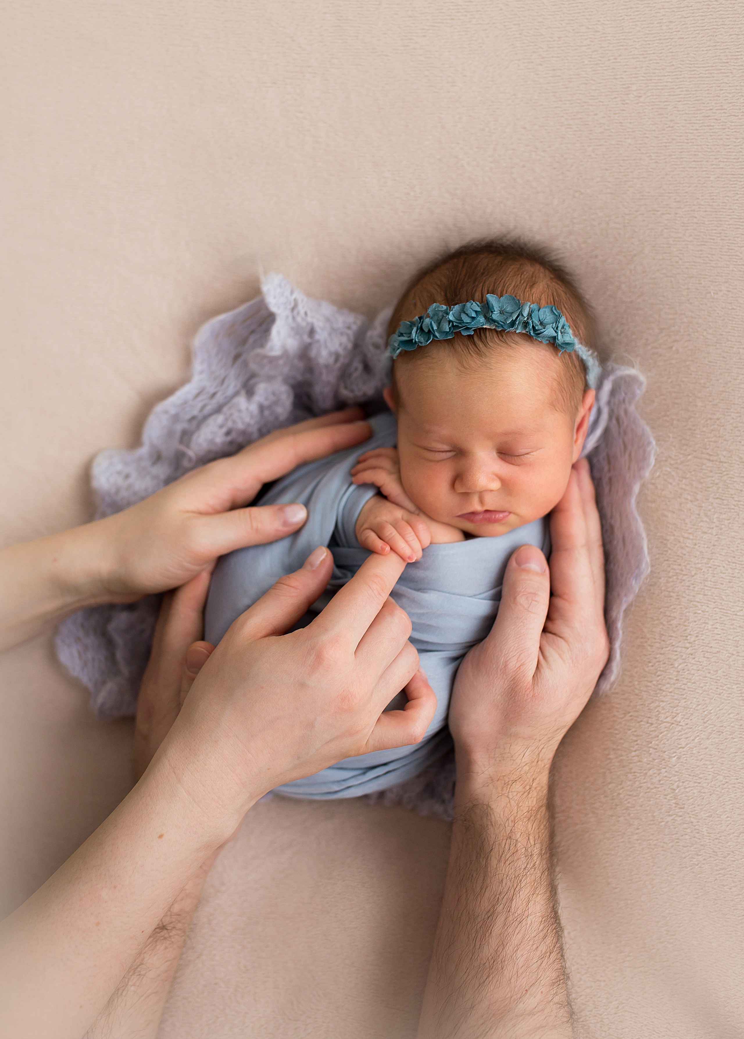 Фотосессия новорождённого. Фотограф новорождённых малышей и детский фотограф В Казани Лана Максим