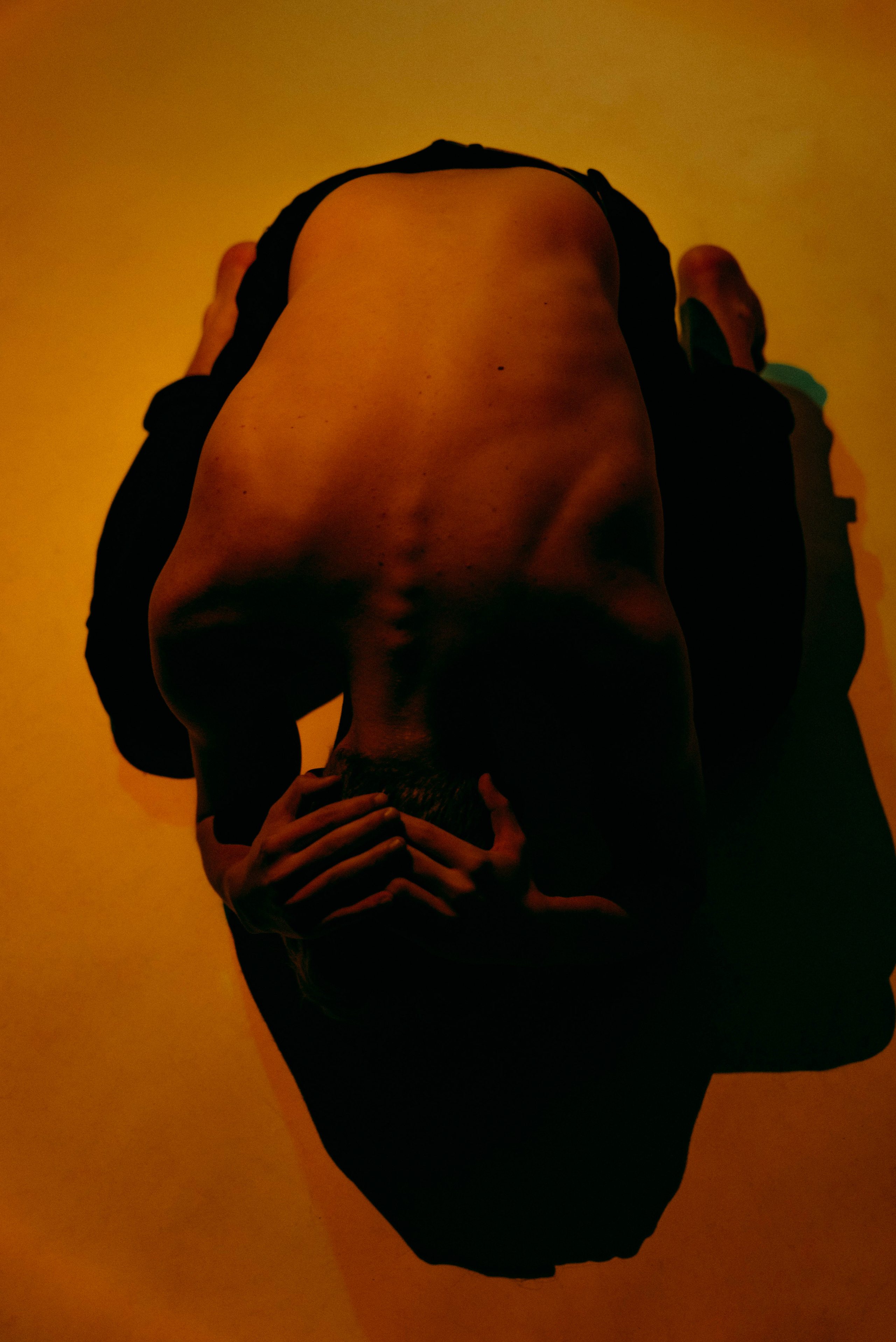 Портретная мужская фотосессия в студии. Фотограф Анна Кулинская | Москва