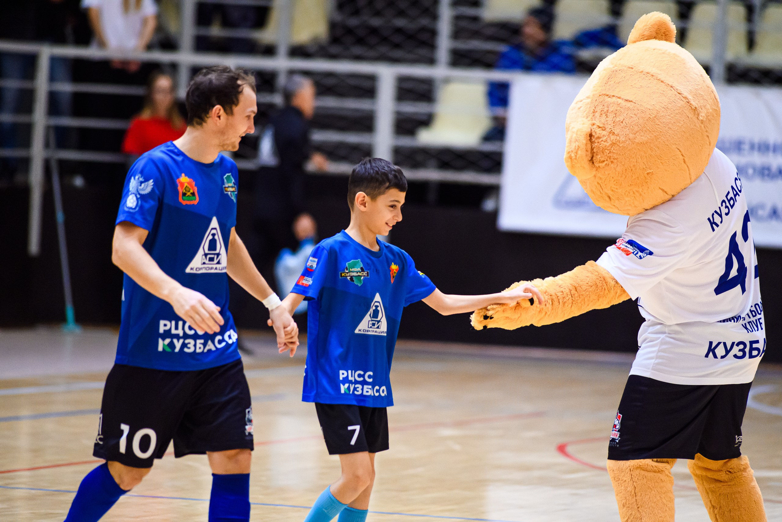 Высшая лига по футзалу — Сезон 2024-2025 — 2ой тур. Репортажный фотограф в Кемерово