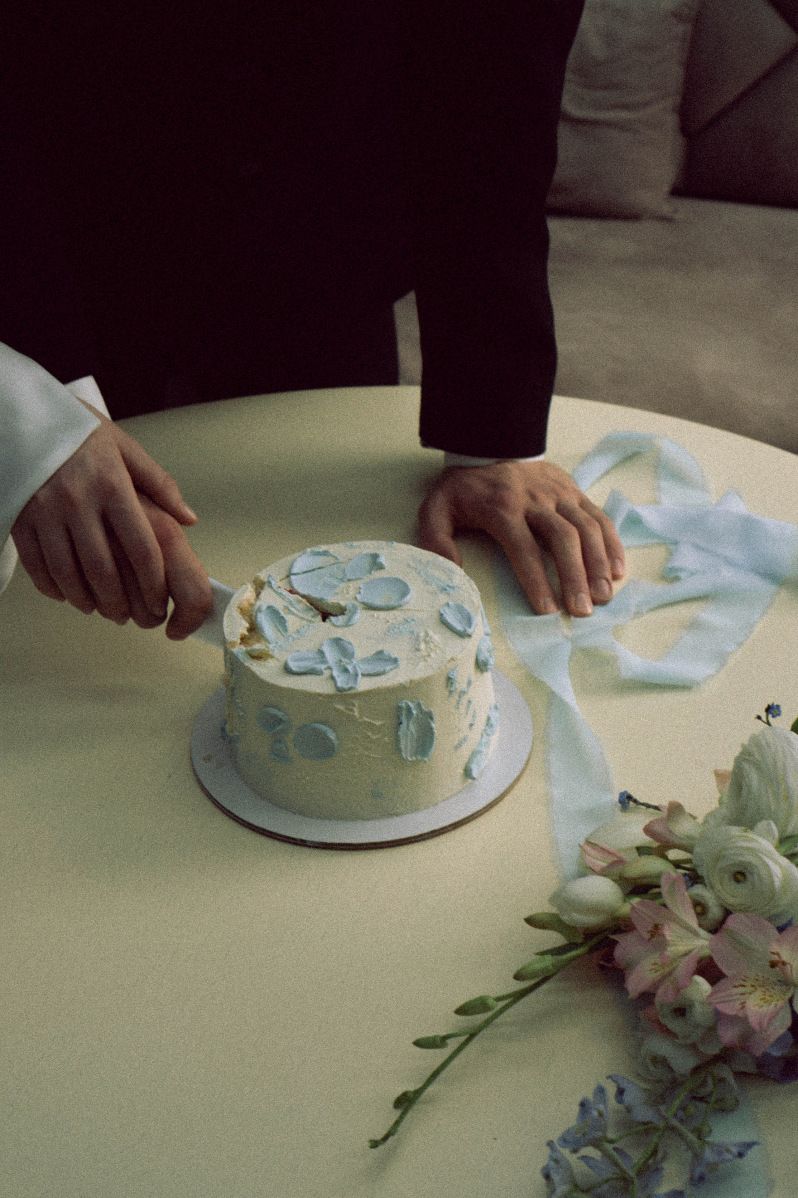 СВАДЕБНАЯ СЬЕМКА В ОТЕЛЕ. СБОРЫ ЖЕНИХА И НЕВЕСТЫ И ТАКЖЕ ТОР И ПОДГОТОВКА К ПРОГУЛКЕ. Профессиональный фотограф, Санкт-Петербург — Виктория Богомолова