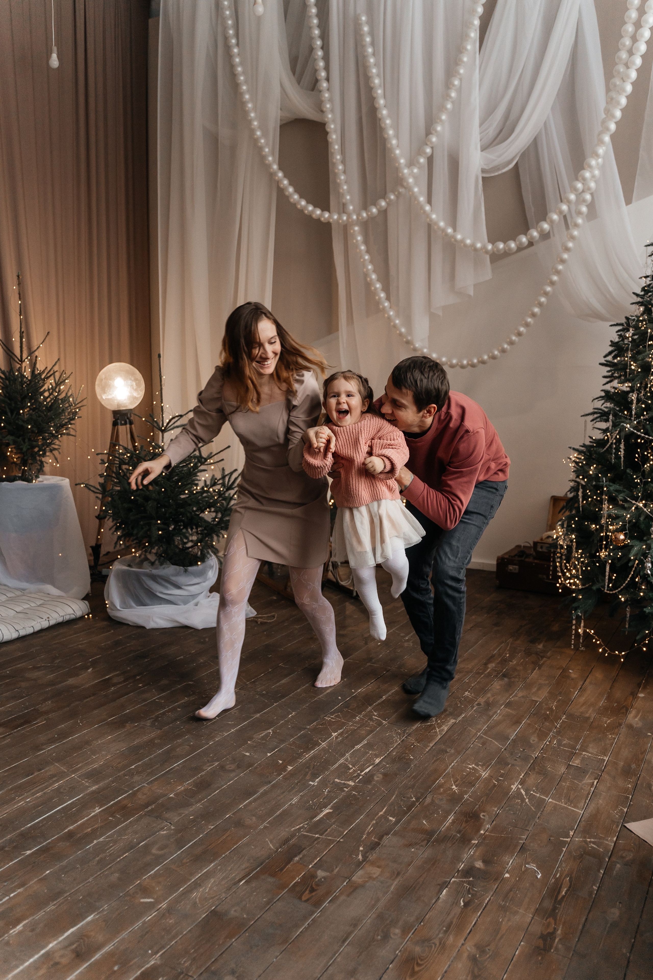 Серёжа, Аня и Василина. Волик Мария