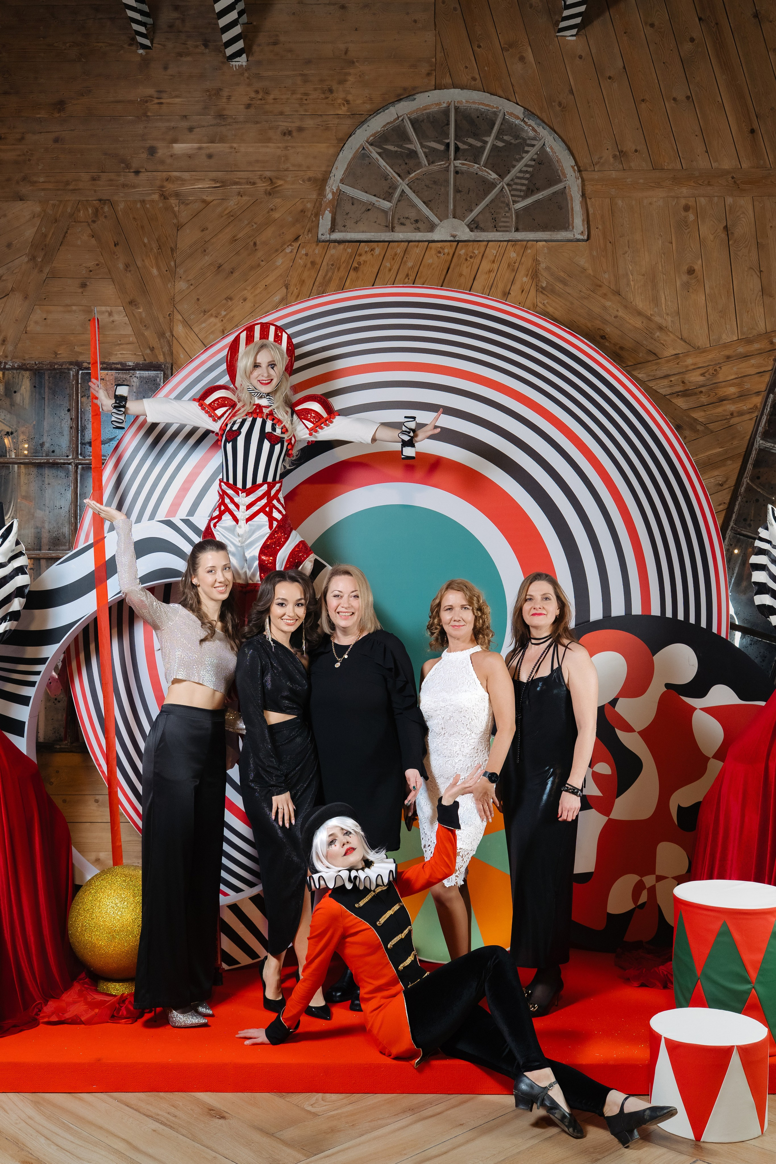 Новогодний корпоратив. КОРПОРАТИВНЫЙ, ИМИДЖЕВЫЙ И РЕПОРТАЖНЫЙ ФОТОГРАФ МАКСИМ МЕШ