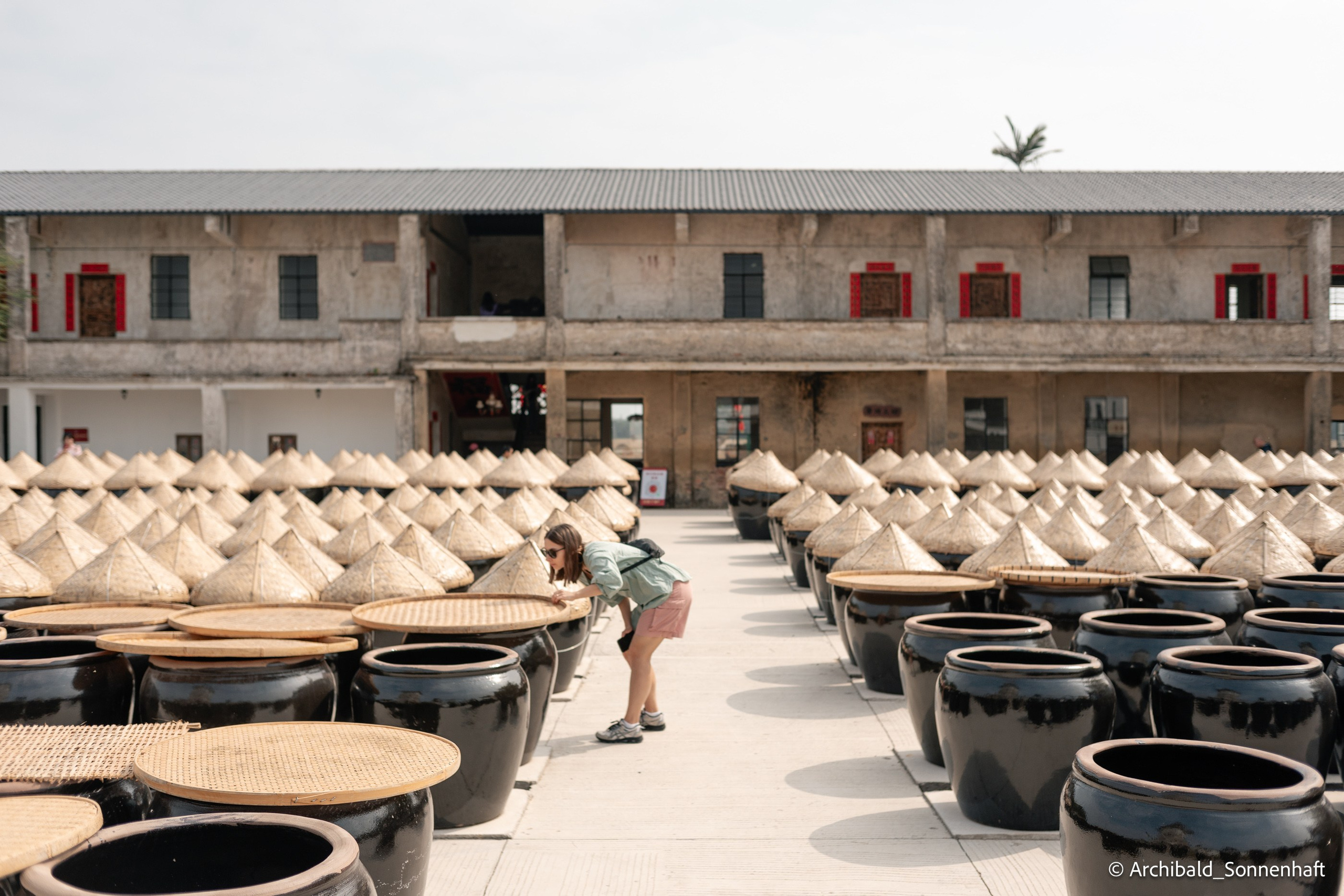 Diaolou in Kaiping. Photographer in Guangzhou, China. Archibald Sonnenhaft