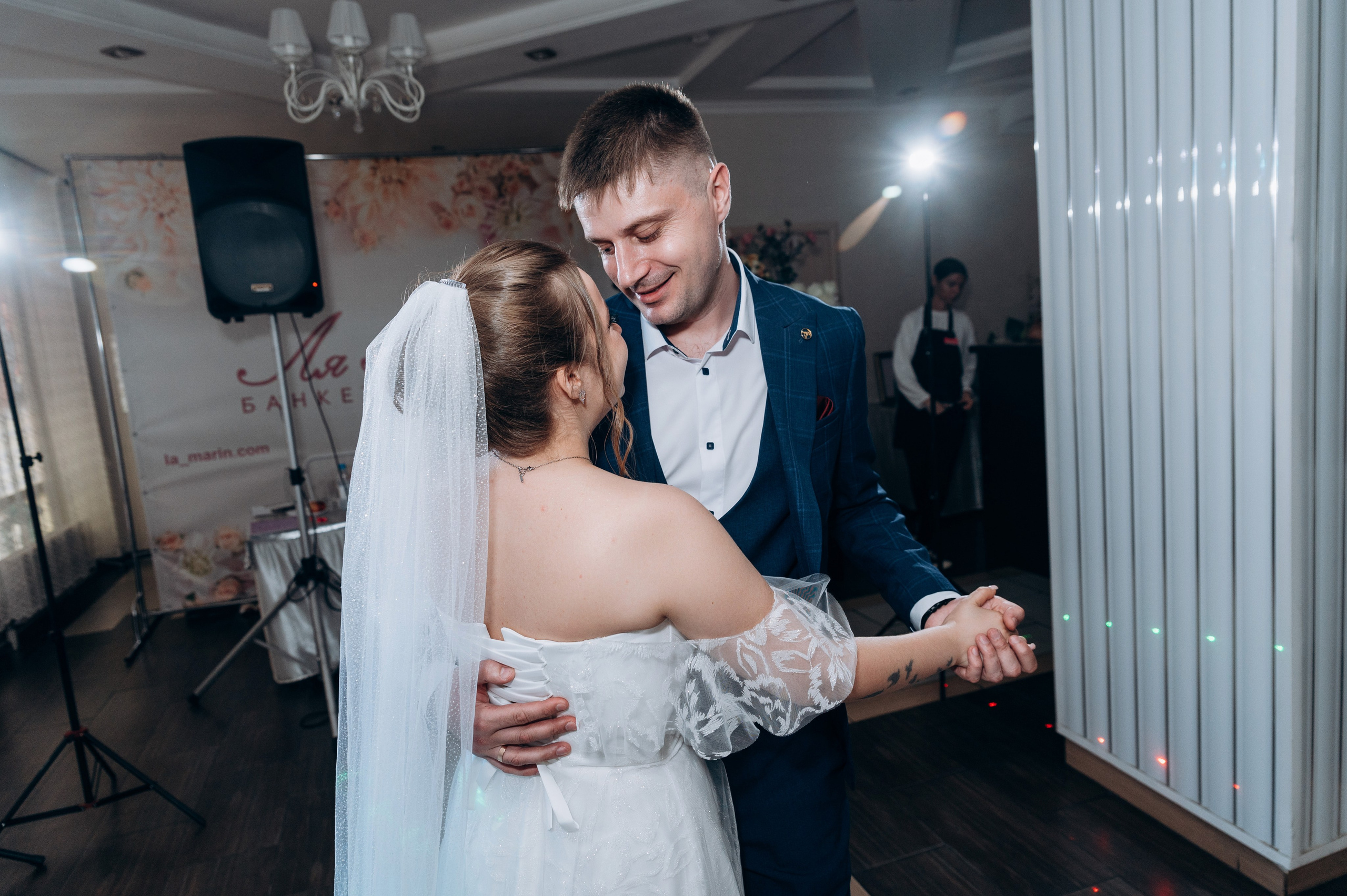 Прогулка, регистрация, банкет. Фотограф в Новосибирске