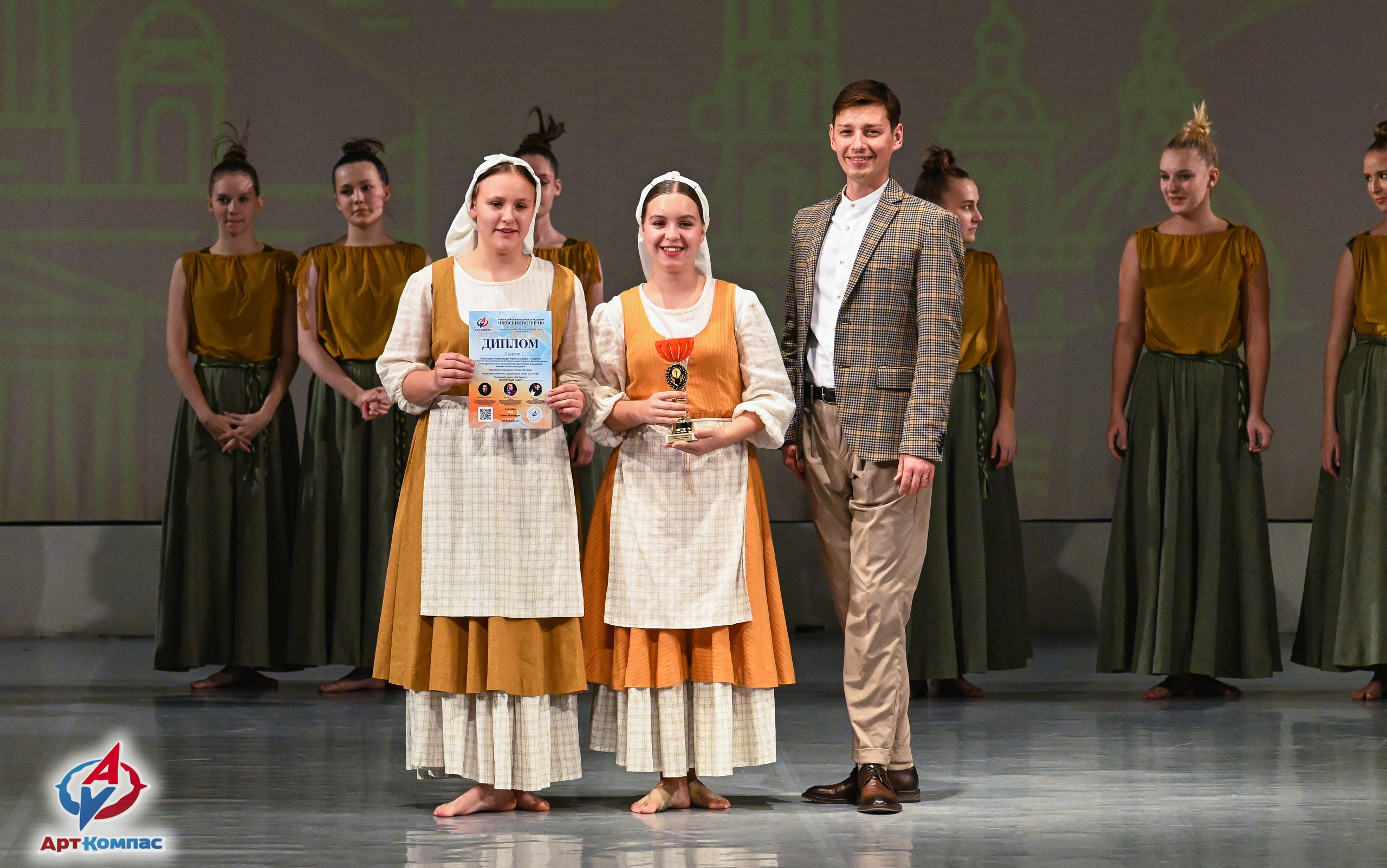 05.10.2025 Всероссийский фестиваль талантов «НЕВСКИЕ ВСТРЕЧИ» г. Санкт-Петербург. Медиастудия Фото Концепт