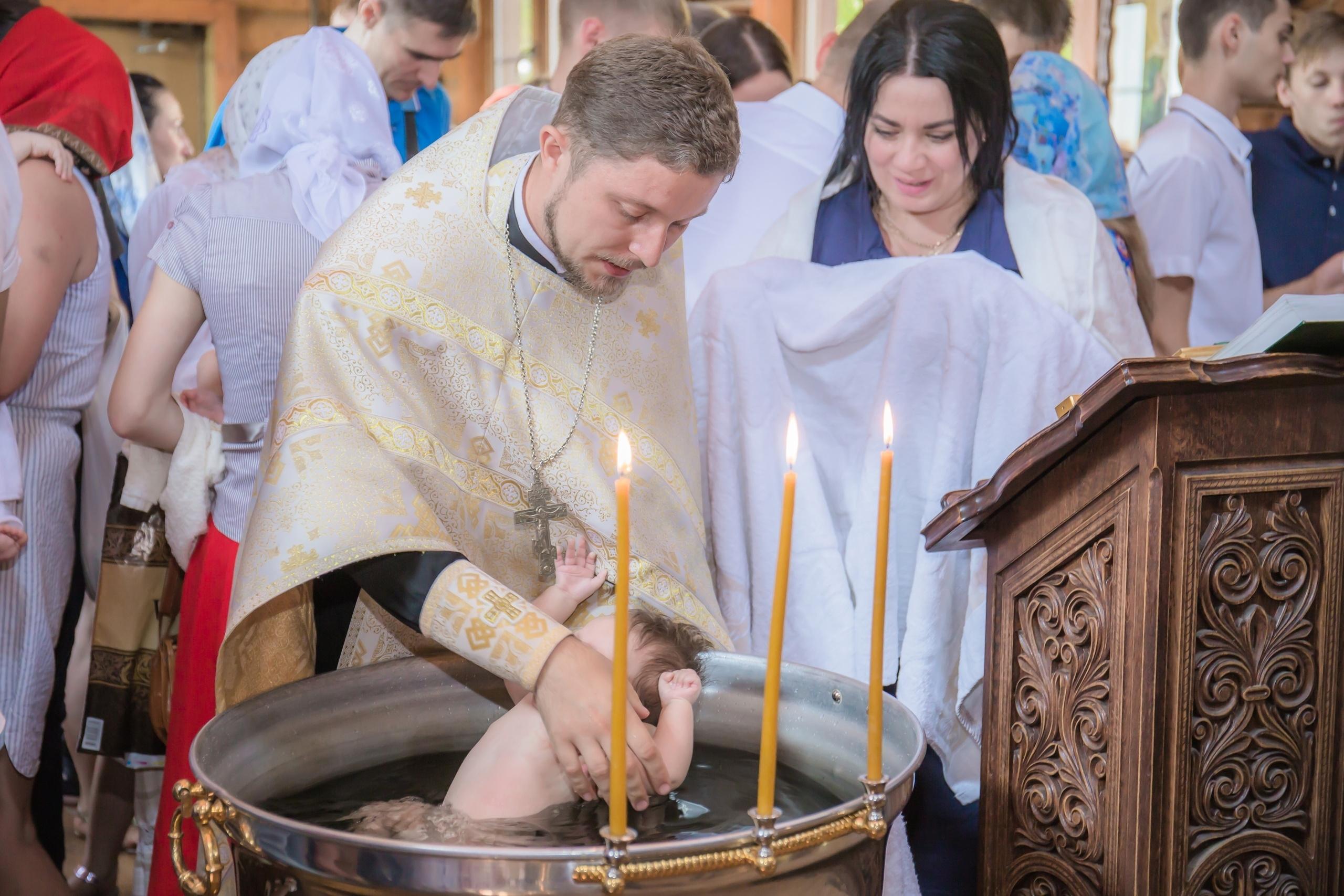 Крещение Аделины. Свадебный и семейный профессиональный фотограф в Ростове-на-Дону , Кри