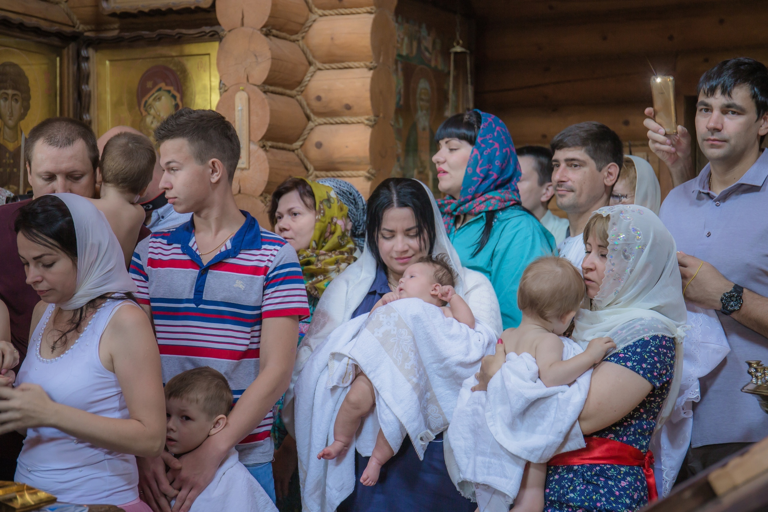 Крещение Аделины. Свадебный и семейный профессиональный фотограф в Ростове-на-Дону , Кри