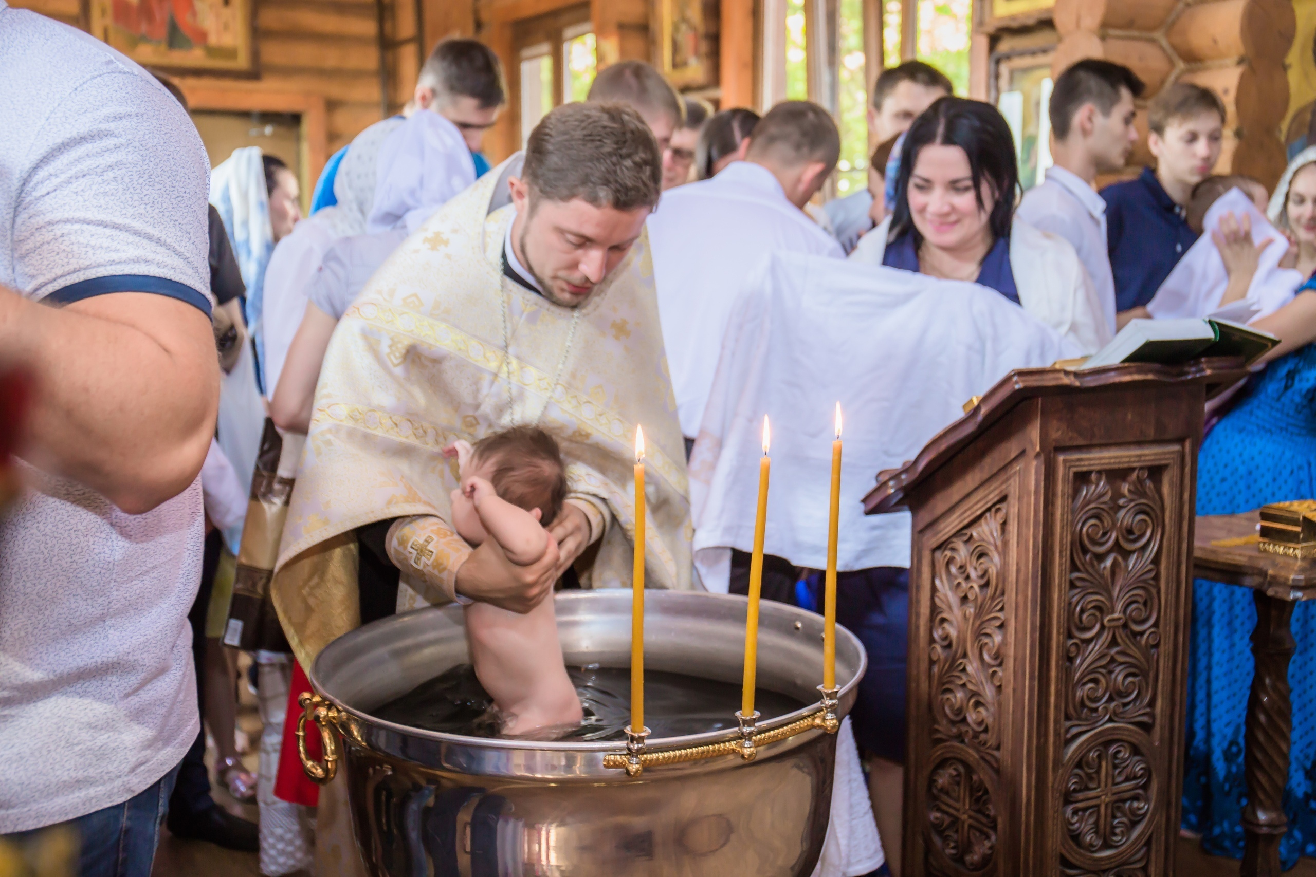 Крещение Аделины. Свадебный и семейный профессиональный фотограф в Ростове-на-Дону , Кри