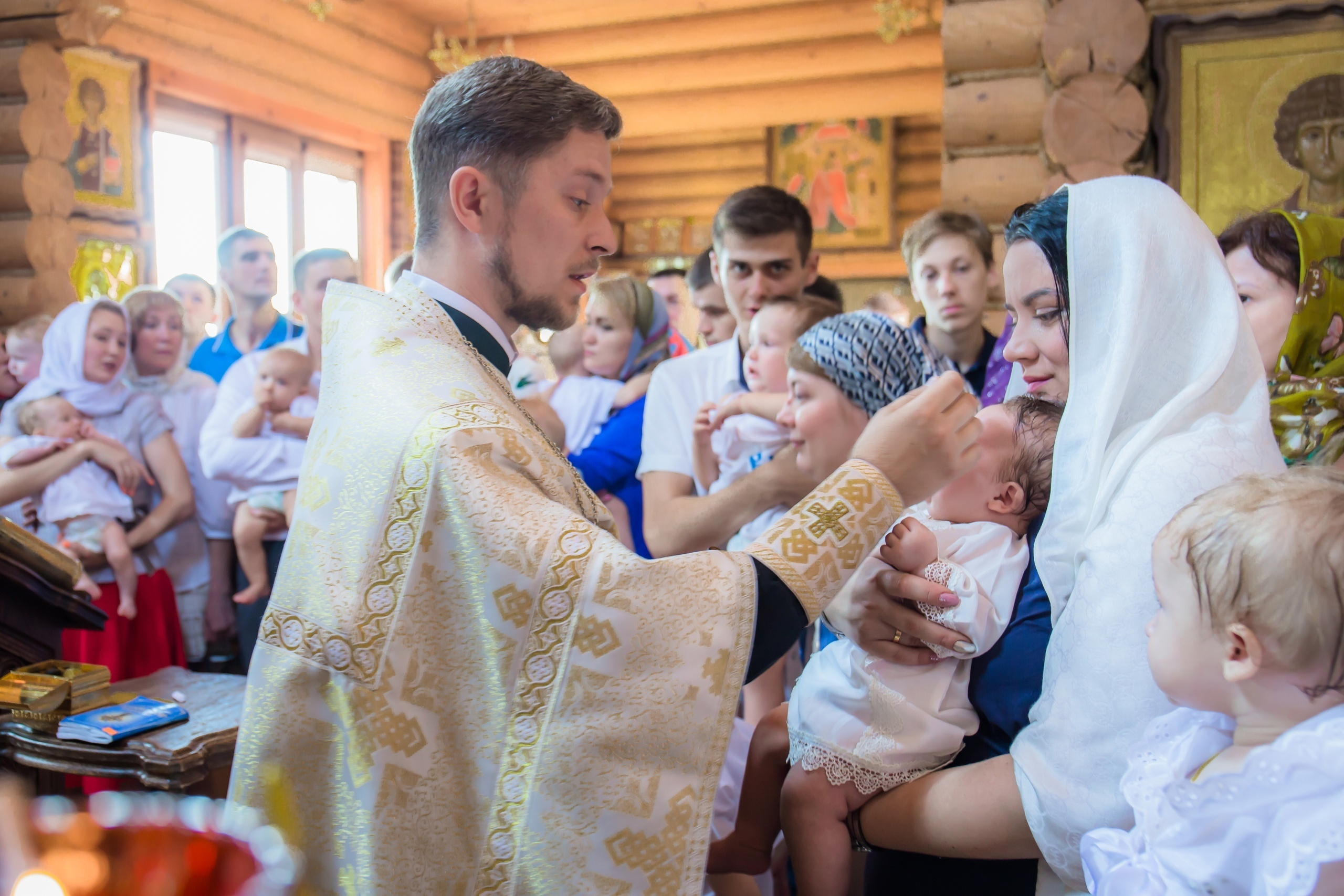 Крещение Аделины. Свадебный и семейный профессиональный фотограф в Ростове-на-Дону , Кри