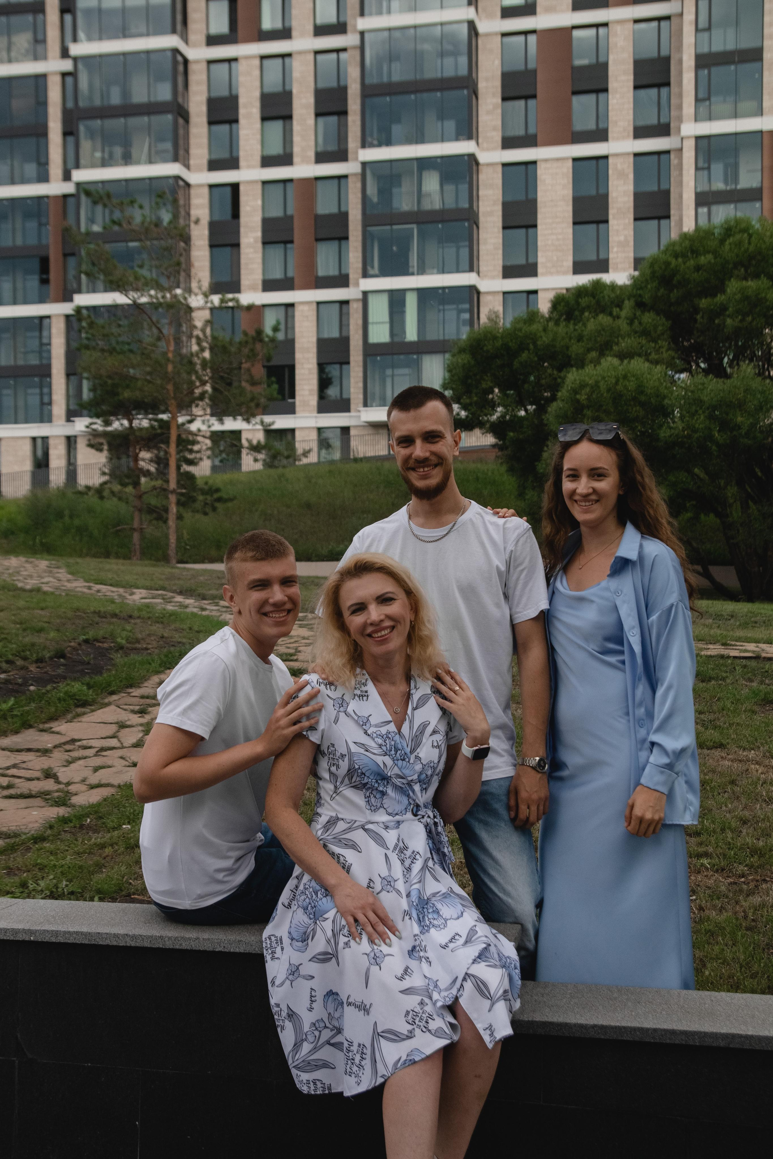 Фотосессия мама и два сына. ФОТОГРАФ НОВОСИБИРСК — АЛЁНА ЖИГАЛЕЕВА