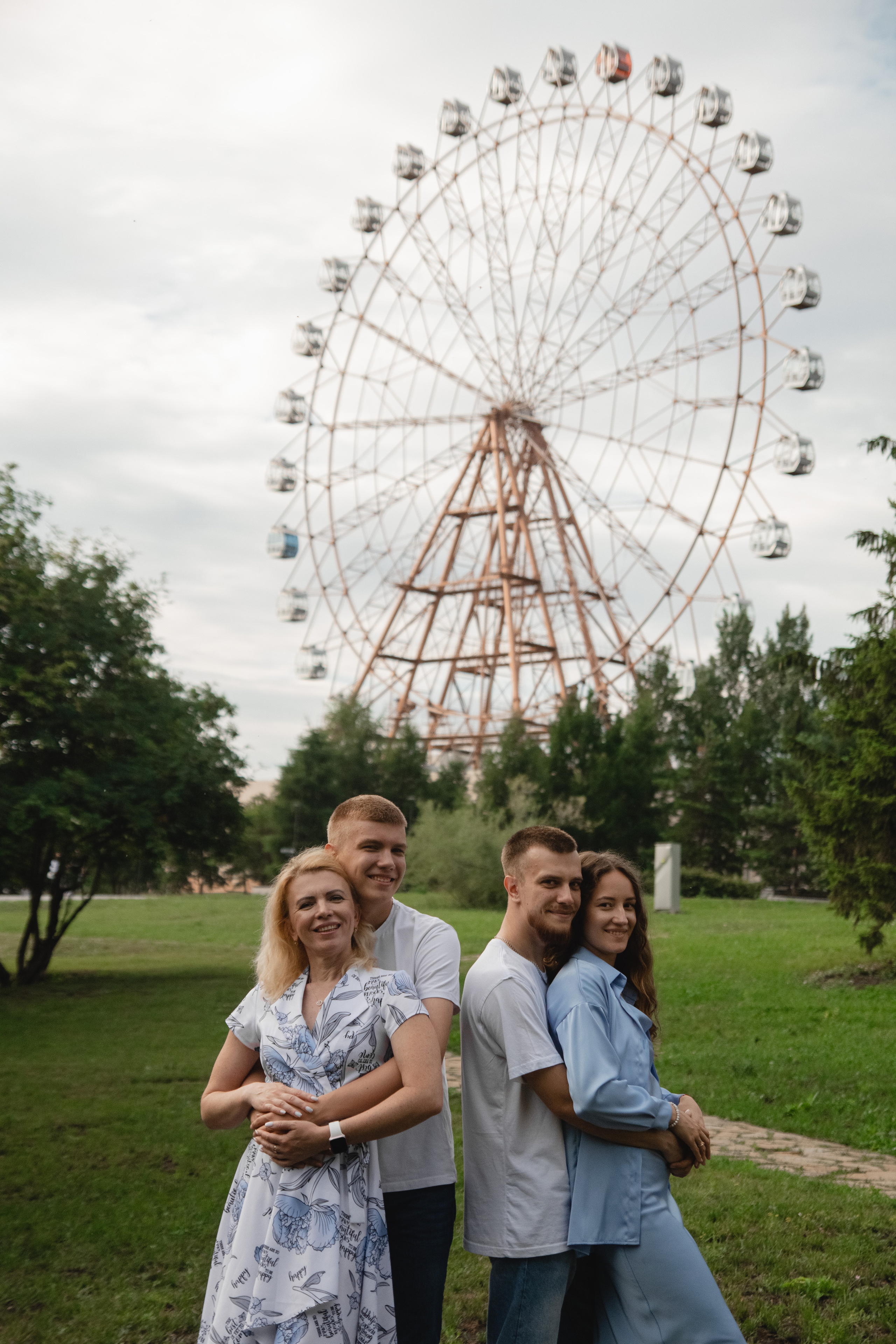 Фотосессия мама и два сына. ФОТОГРАФ НОВОСИБИРСК — АЛЁНА ЖИГАЛЕЕВА