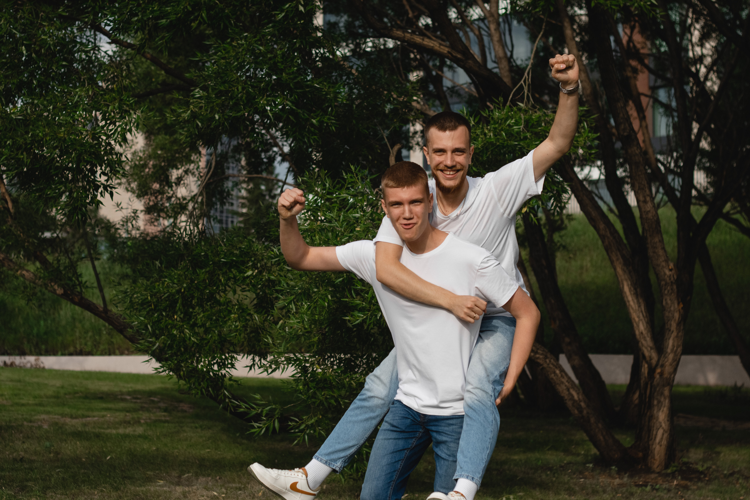 Фотосессия мама и два сына. ФОТОГРАФ НОВОСИБИРСК — АЛЁНА ЖИГАЛЕЕВА