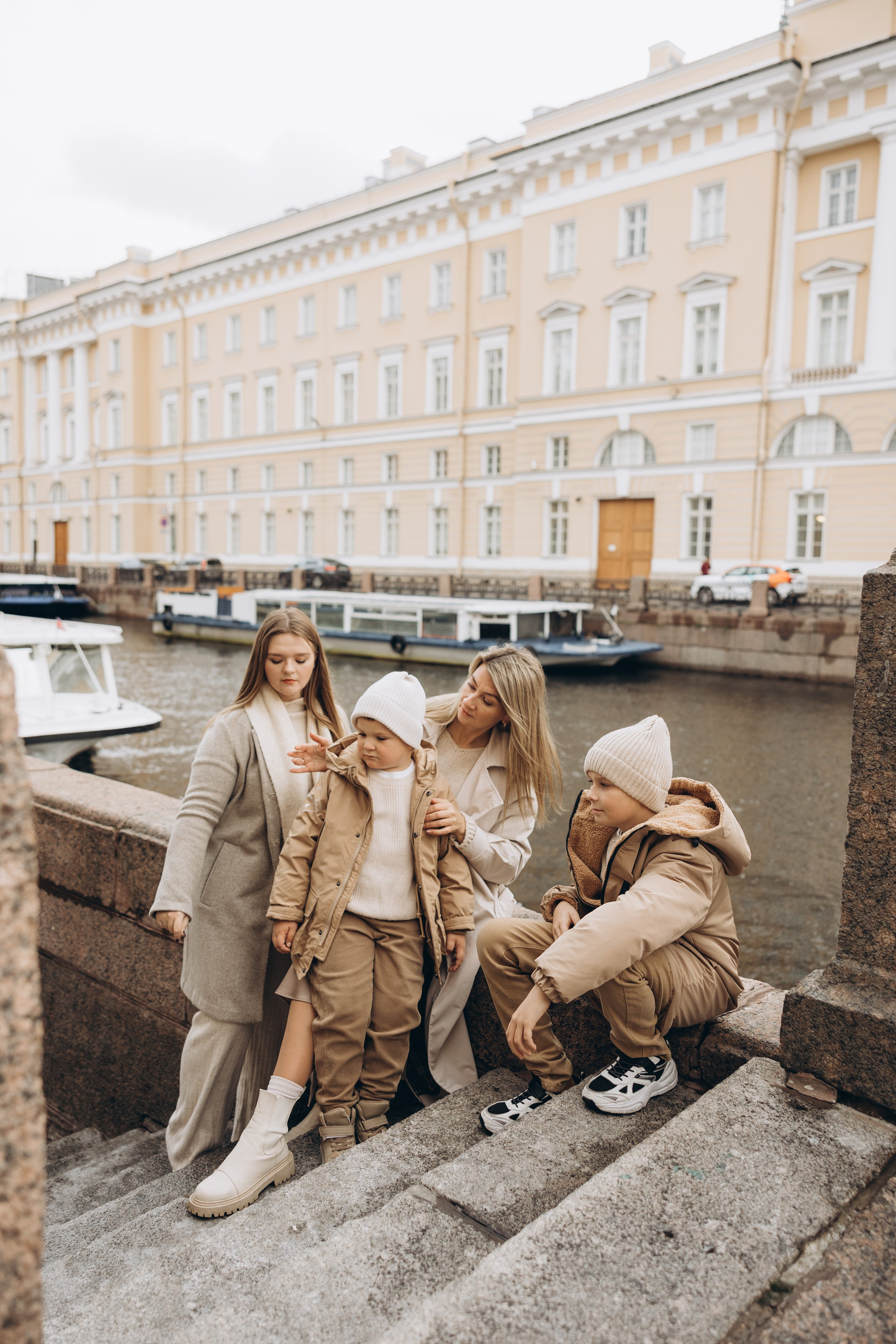 Прогулка в СПб. Семейный фотограф в Москве Виктория Ястребинская