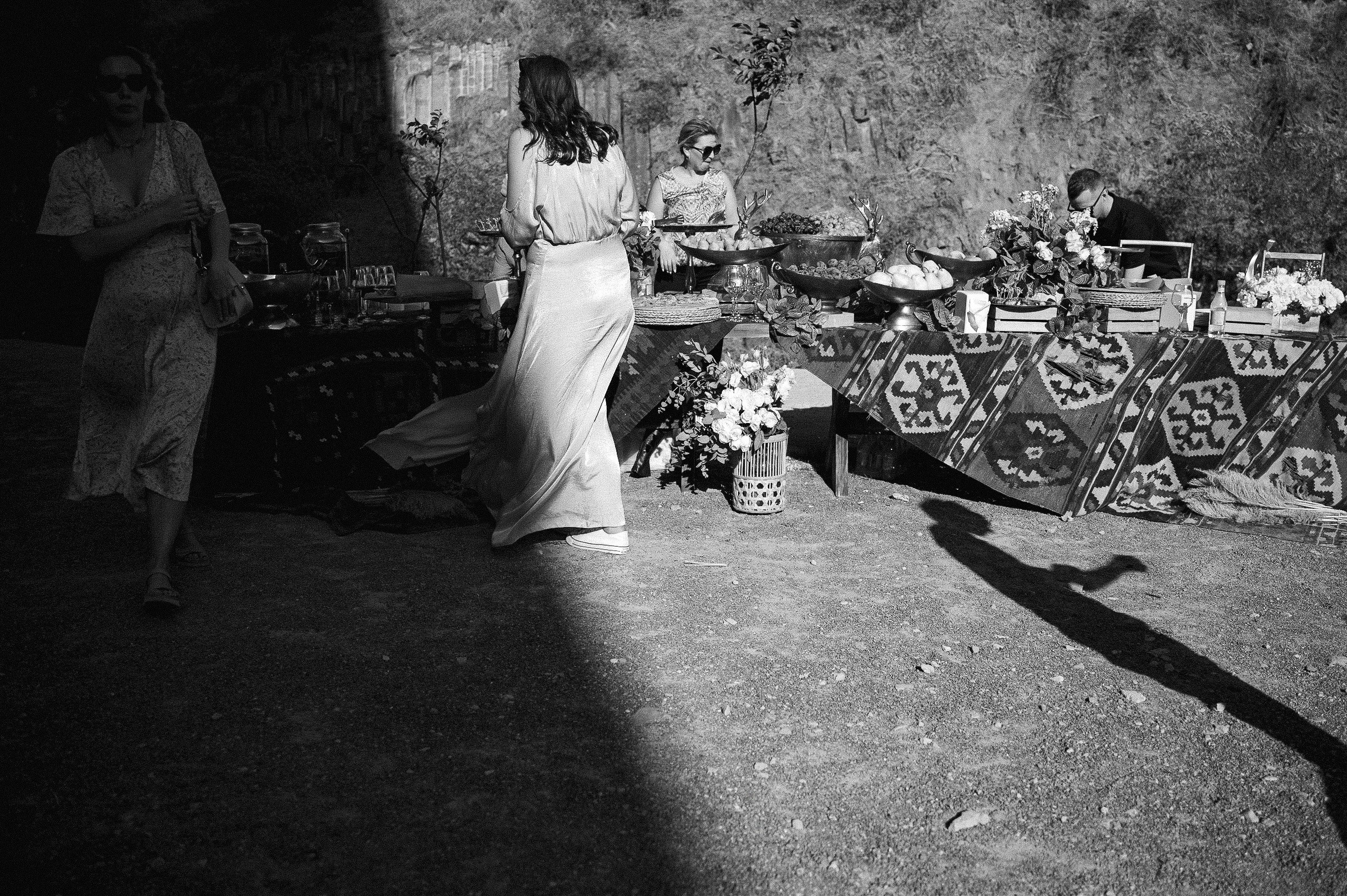 Трогательная свадебная вечеринка в горах Армении. Афина Ефимова. Свадебный фотограф Москва