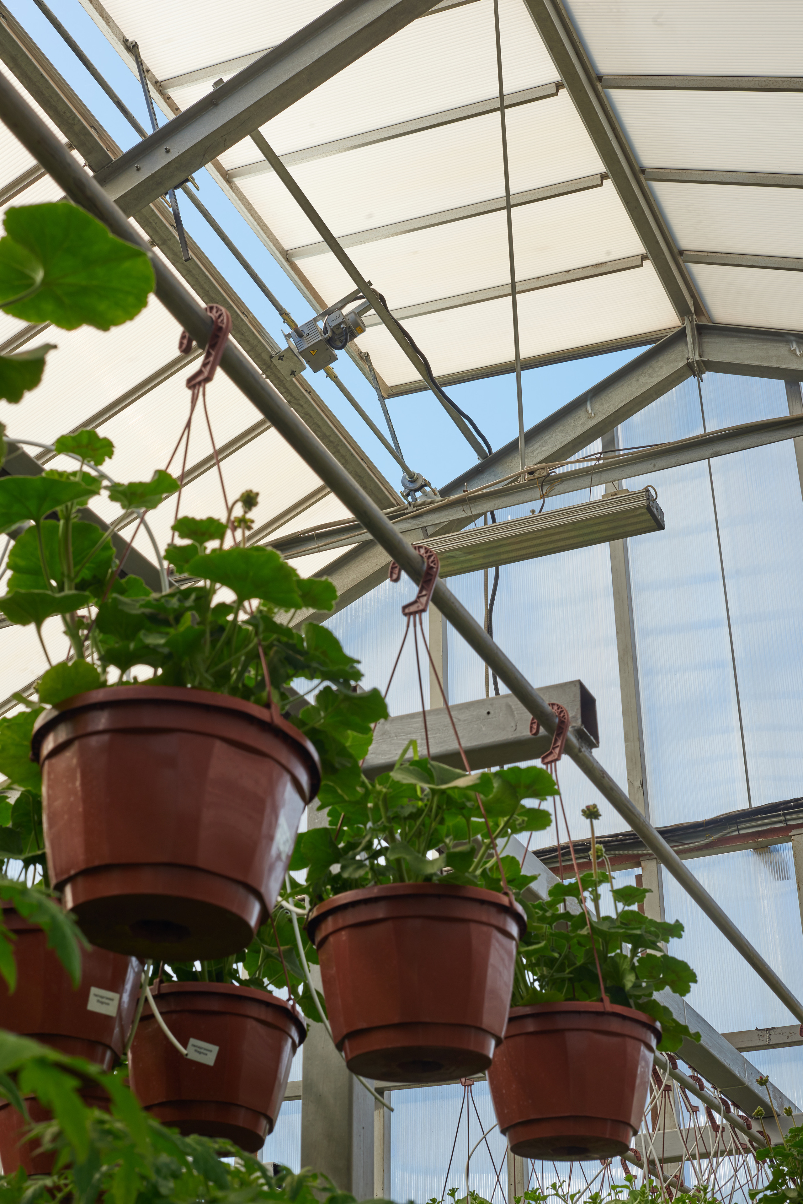 INDUSTRIAL. Www.apowerstudio.com