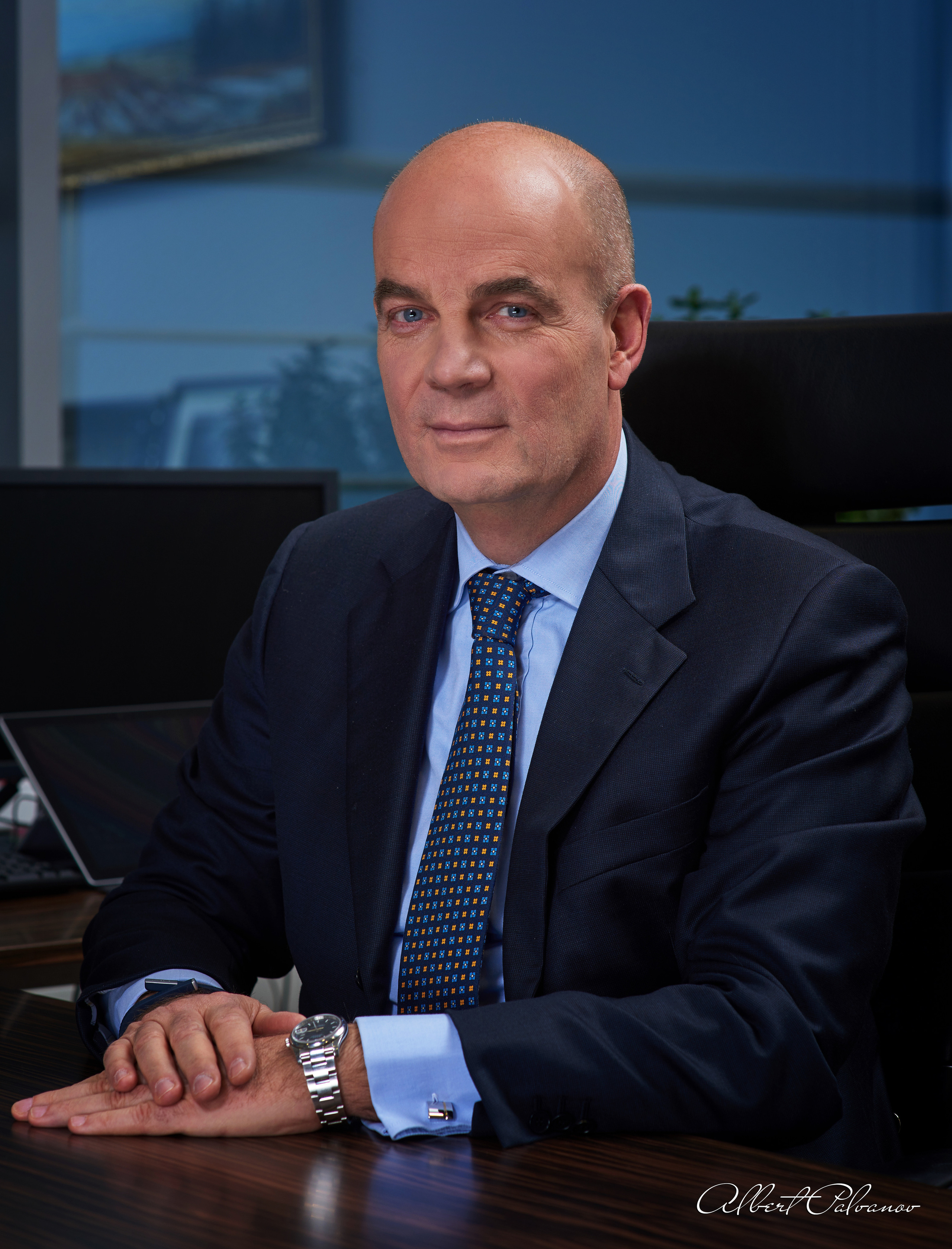 PORTRAIT. Www.apowerstudio.com