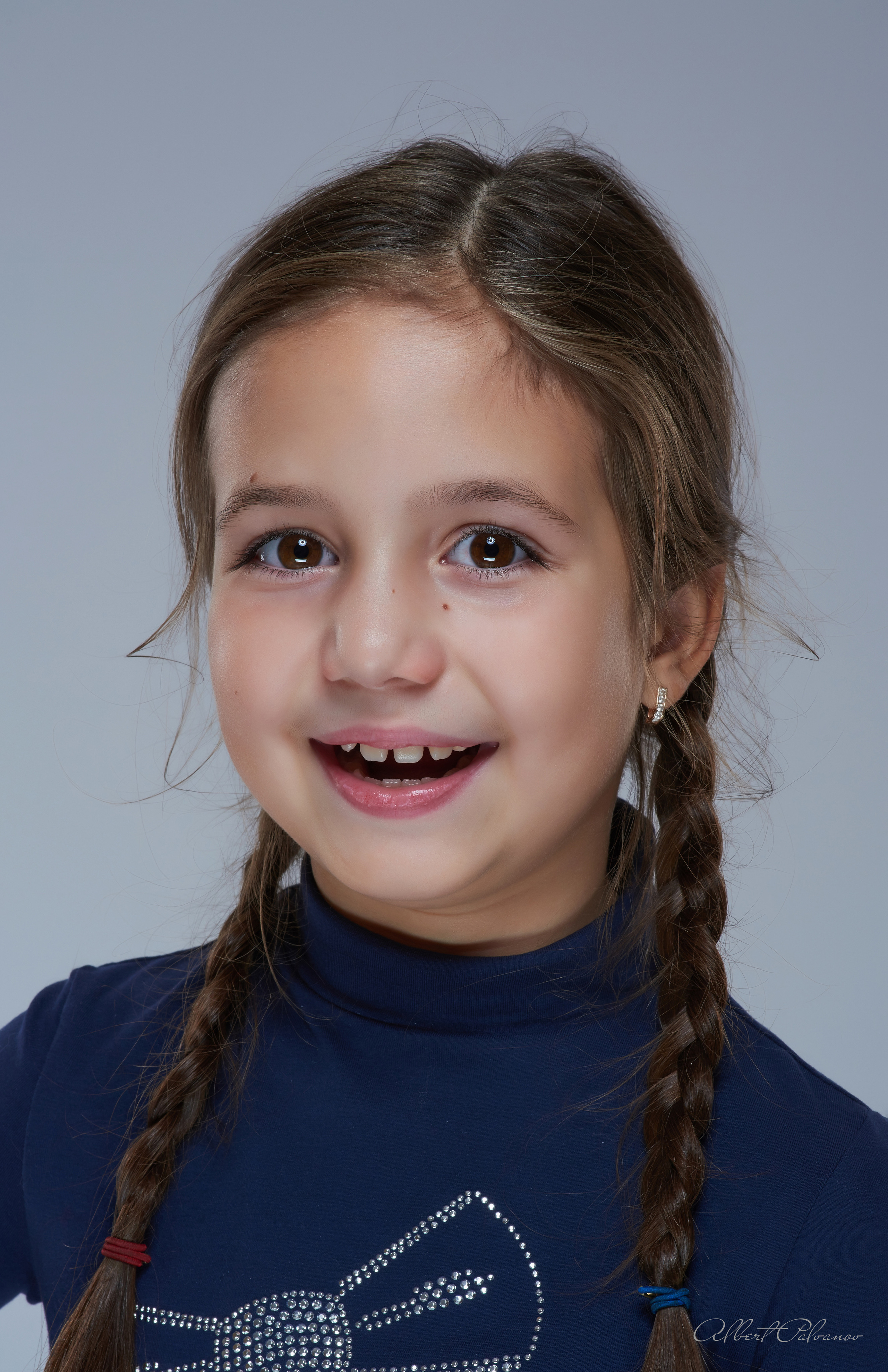 PORTRAIT. Www.apowerstudio.com