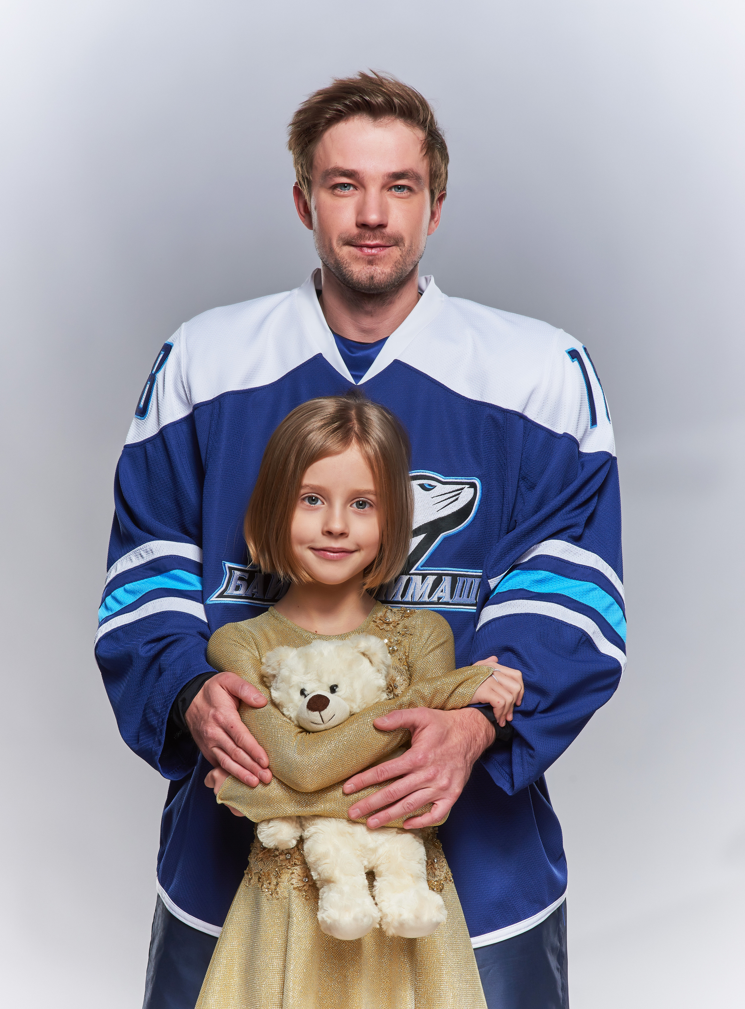 PORTRAIT. Www.apowerstudio.com