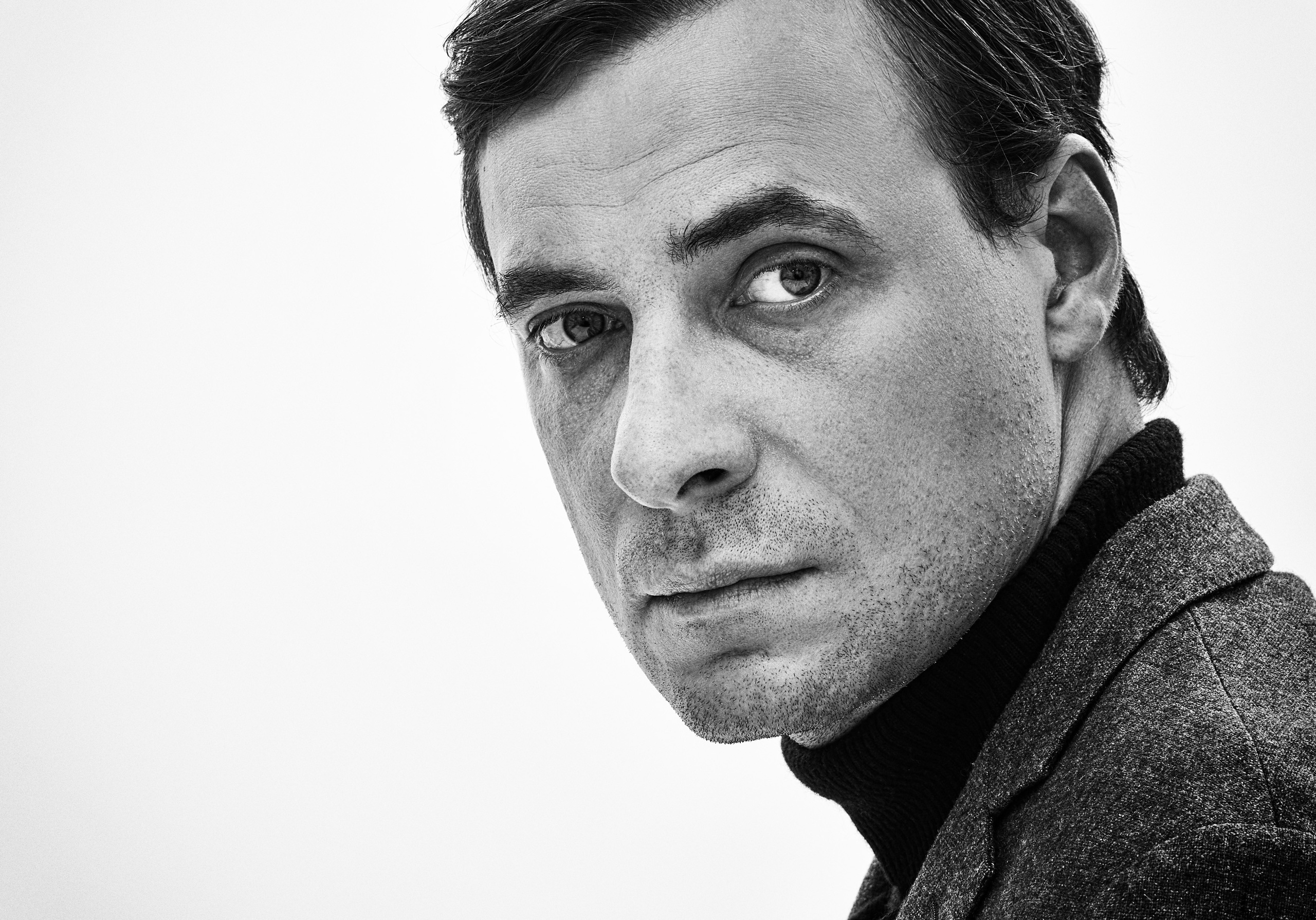 PORTRAIT. Www.apowerstudio.com