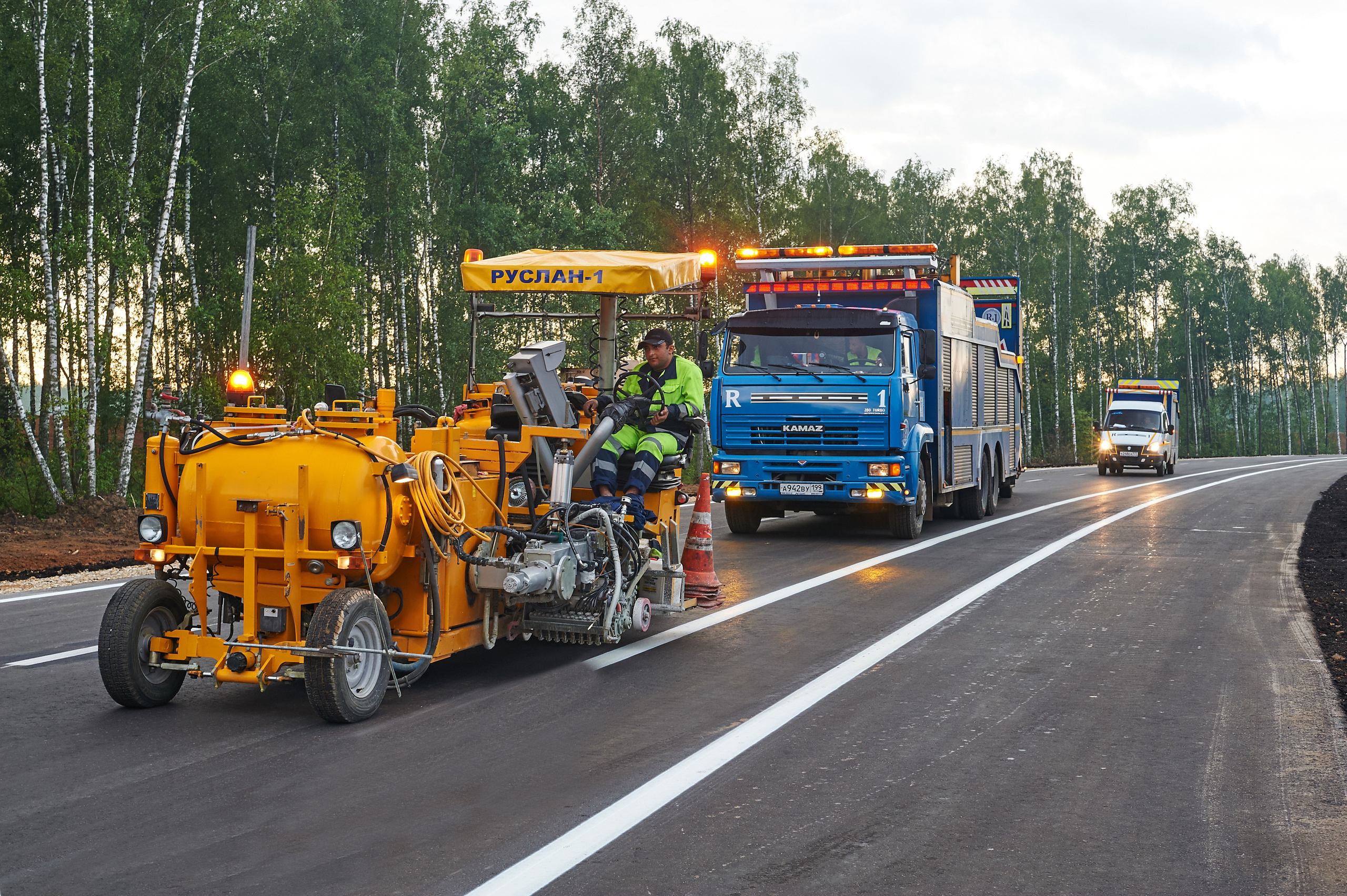 INDUSTRIAL. Www.apowerstudio.com