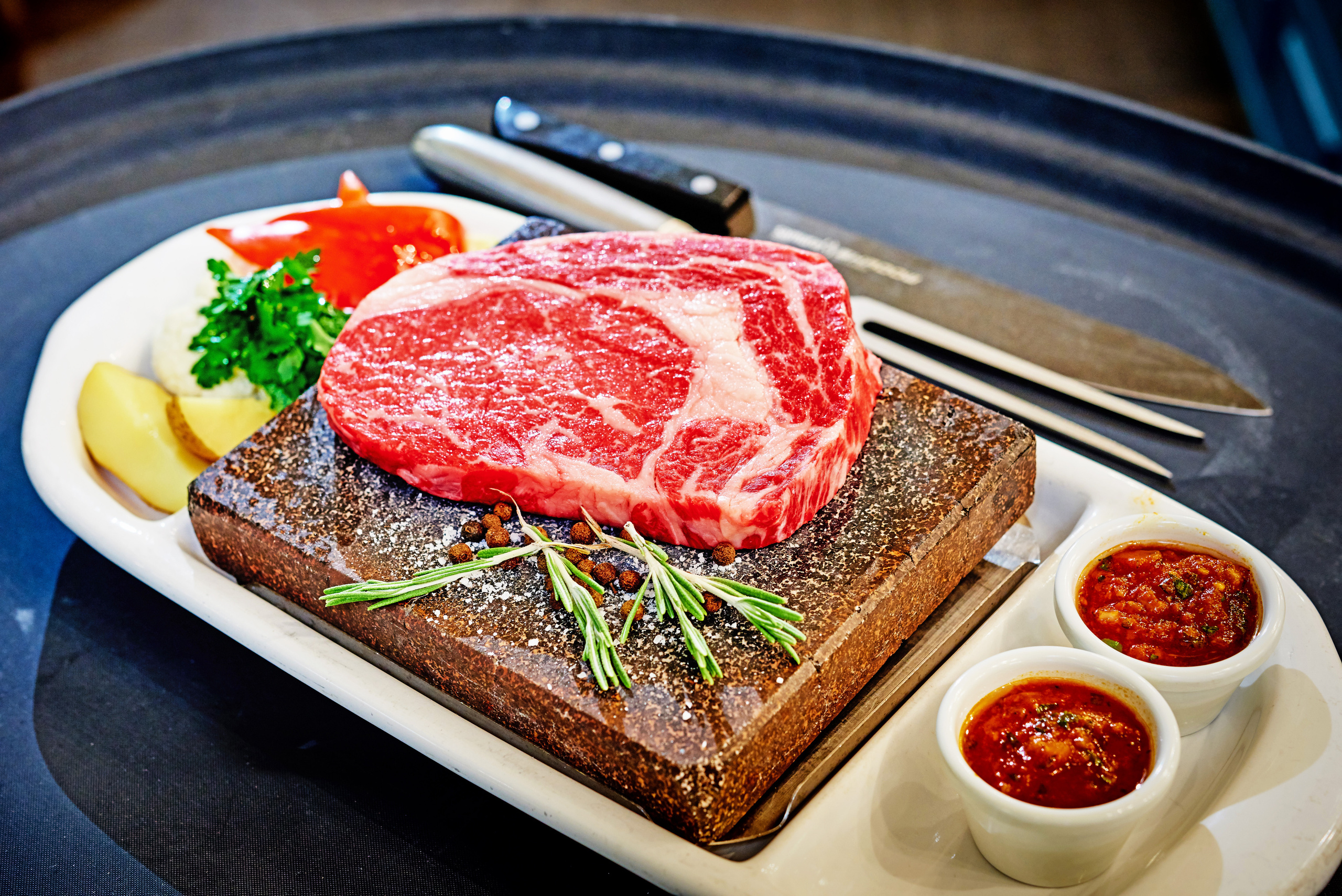 FOOD. Www.apowerstudio.com