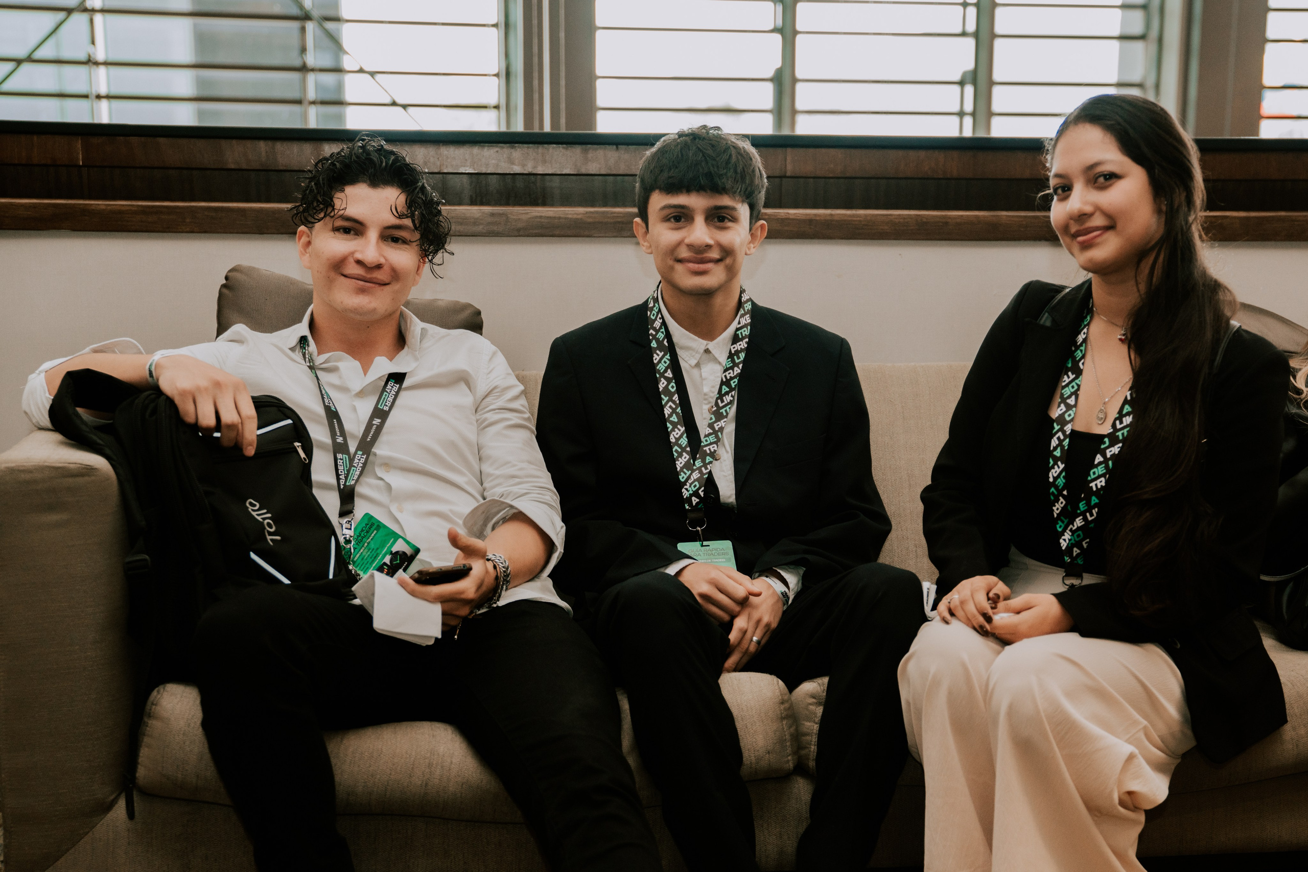 TRADERS DAY By NeomAAA Bogota. NeomAAA Funds Gallery