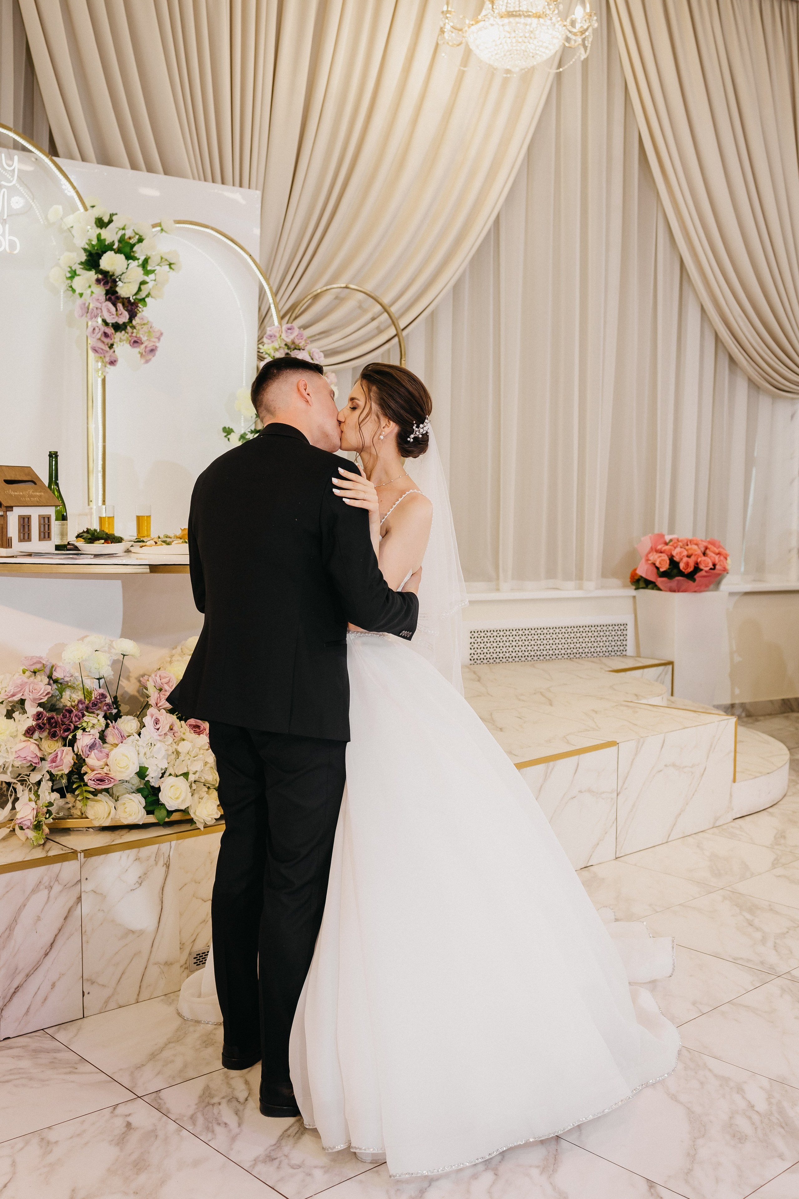 Артём & Ксения. Свадебный фотограф в Челябинске Оксана Мишакова