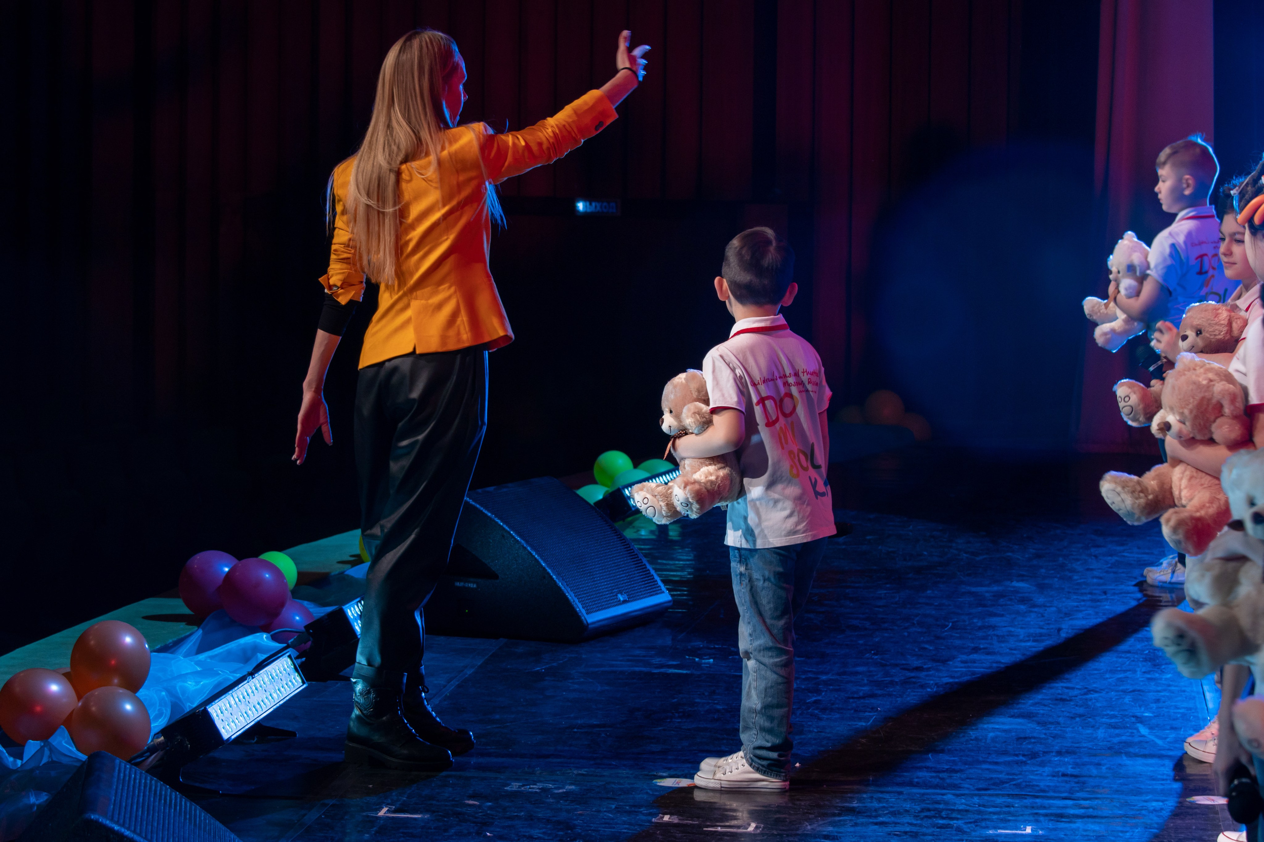 Съёмка концерта для Домисольки, большой концертный зал Космос. «Студия DRONAVT`s» — видеосъёмка и фотография г. Москва