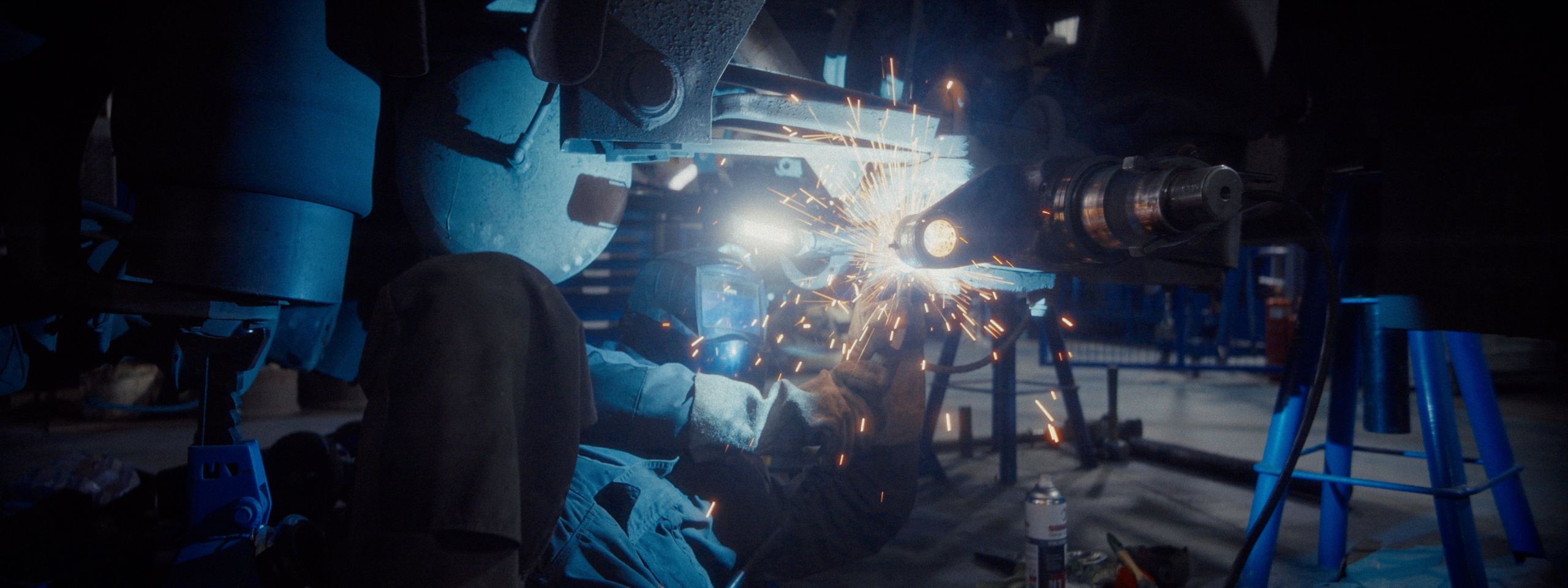 СНХТ группа компаний (promo). Цветокоррекция видео онлайн Иван Сержанов