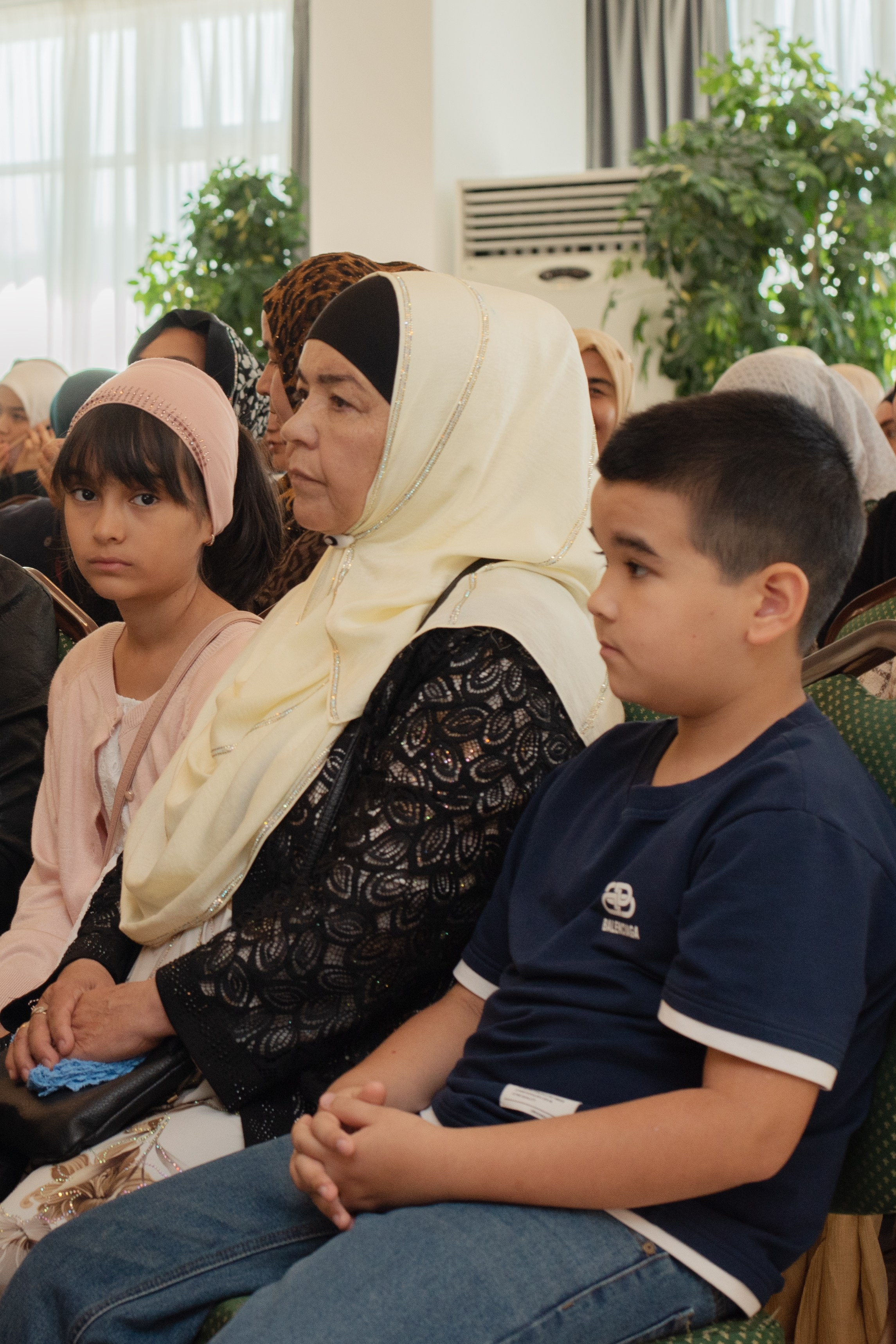 Выпускной в Евразийской женской гуманитарной академии. Лина Курочка — ваш фотограф