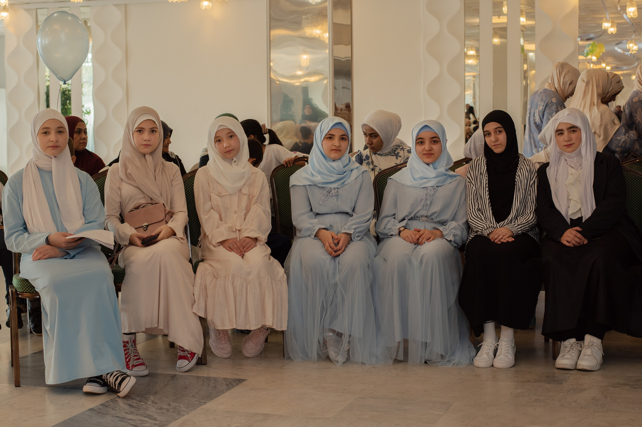 Выпускной в Евразийской женской гуманитарной академии. Лина Курочка — ваш фотограф