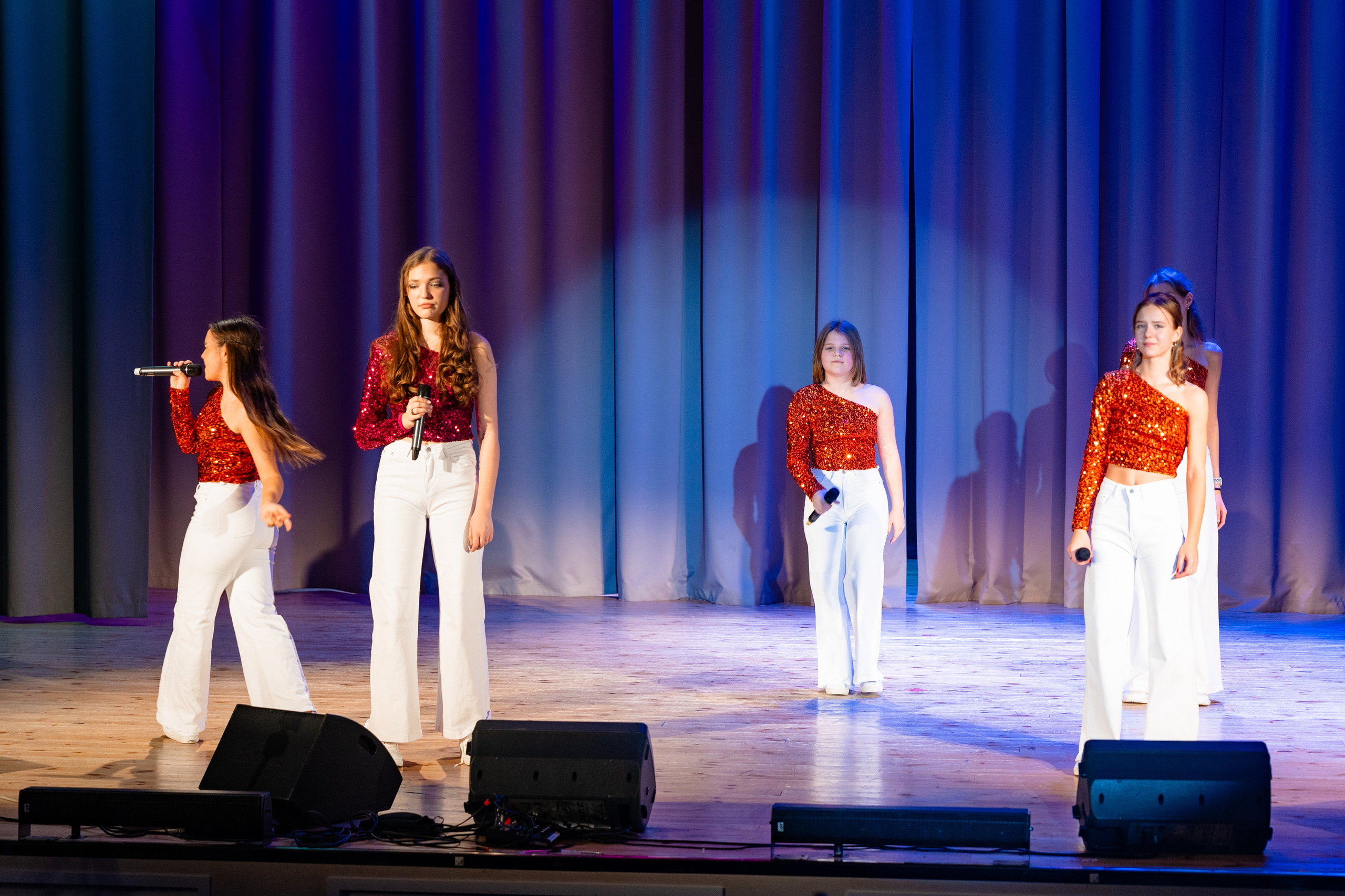 Концерт ДК Буривестник. Фотограф Никита Комаров