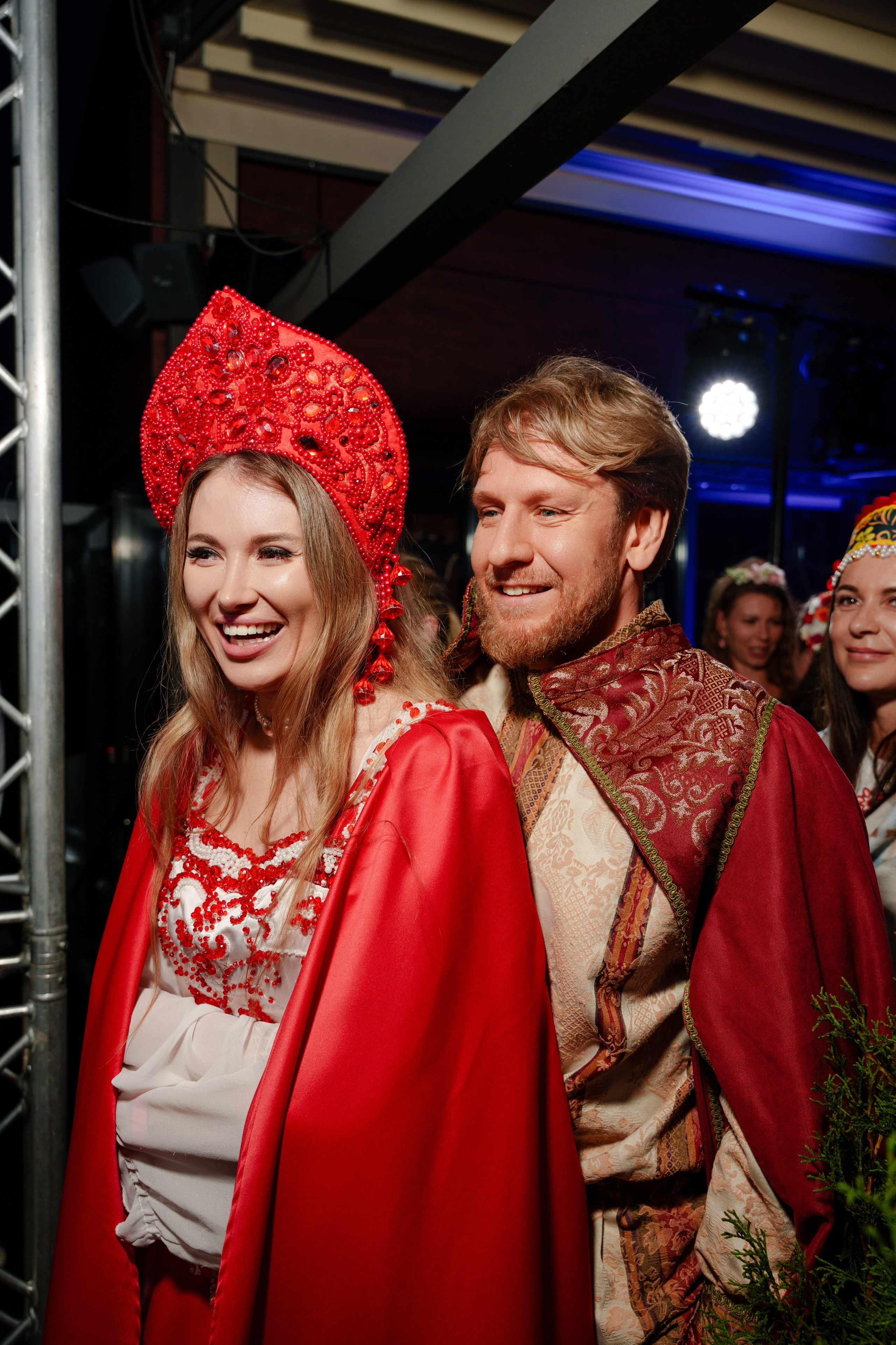 Репортажный фотограф на гендер пати в славянском стиле в Москве. Репортажный фотограф Москва Сергей Дружинин
