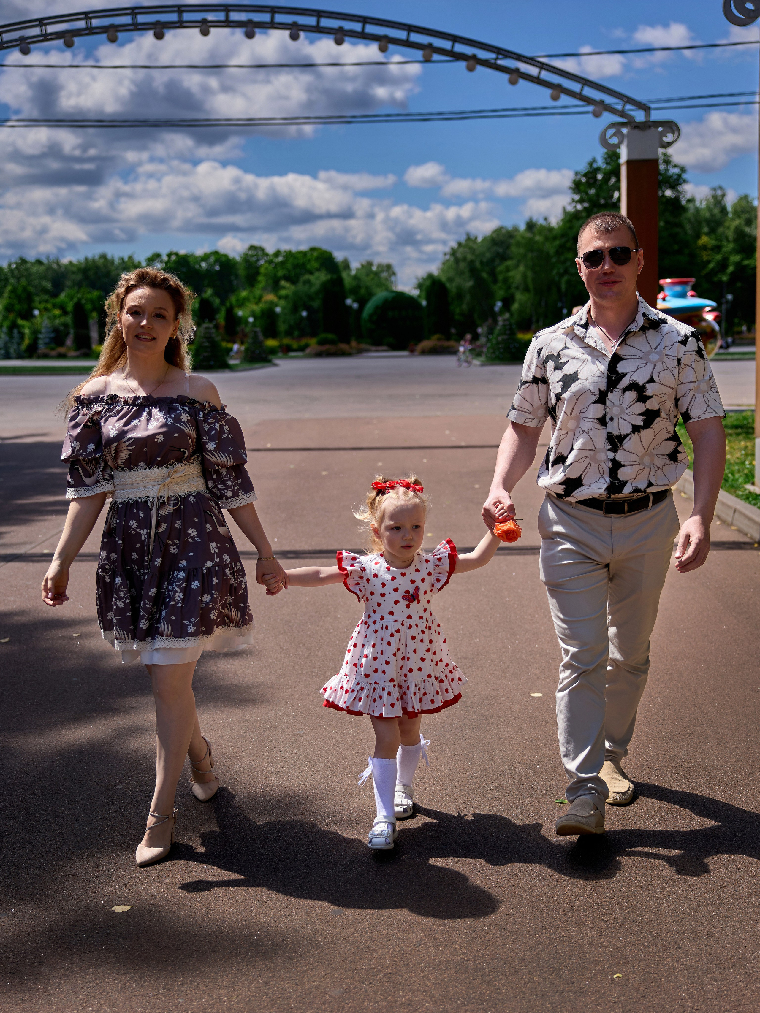 Семейная прогулка в парке в Туле. Свадебный фотограф в Туле Екатерина Максимова