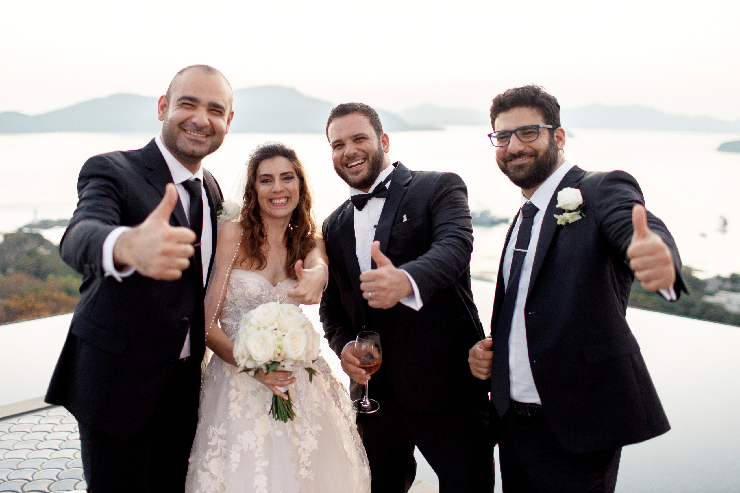 Свадьба с гостями на Пхукете. Фотограф на Пхукете в Таиланде