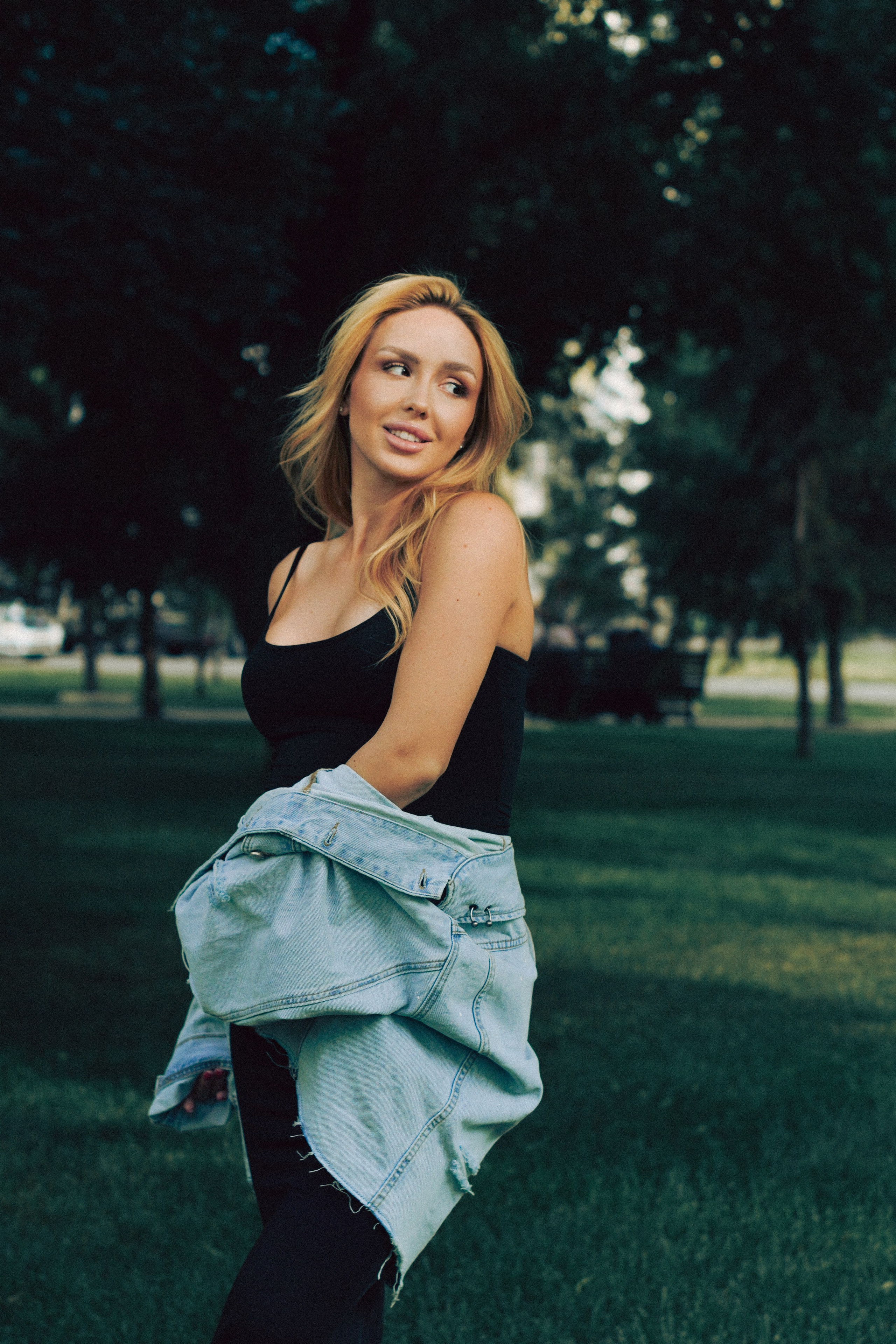 Уличные съемки. Семейный и портретный фотограф в Омске Бондарь Алена