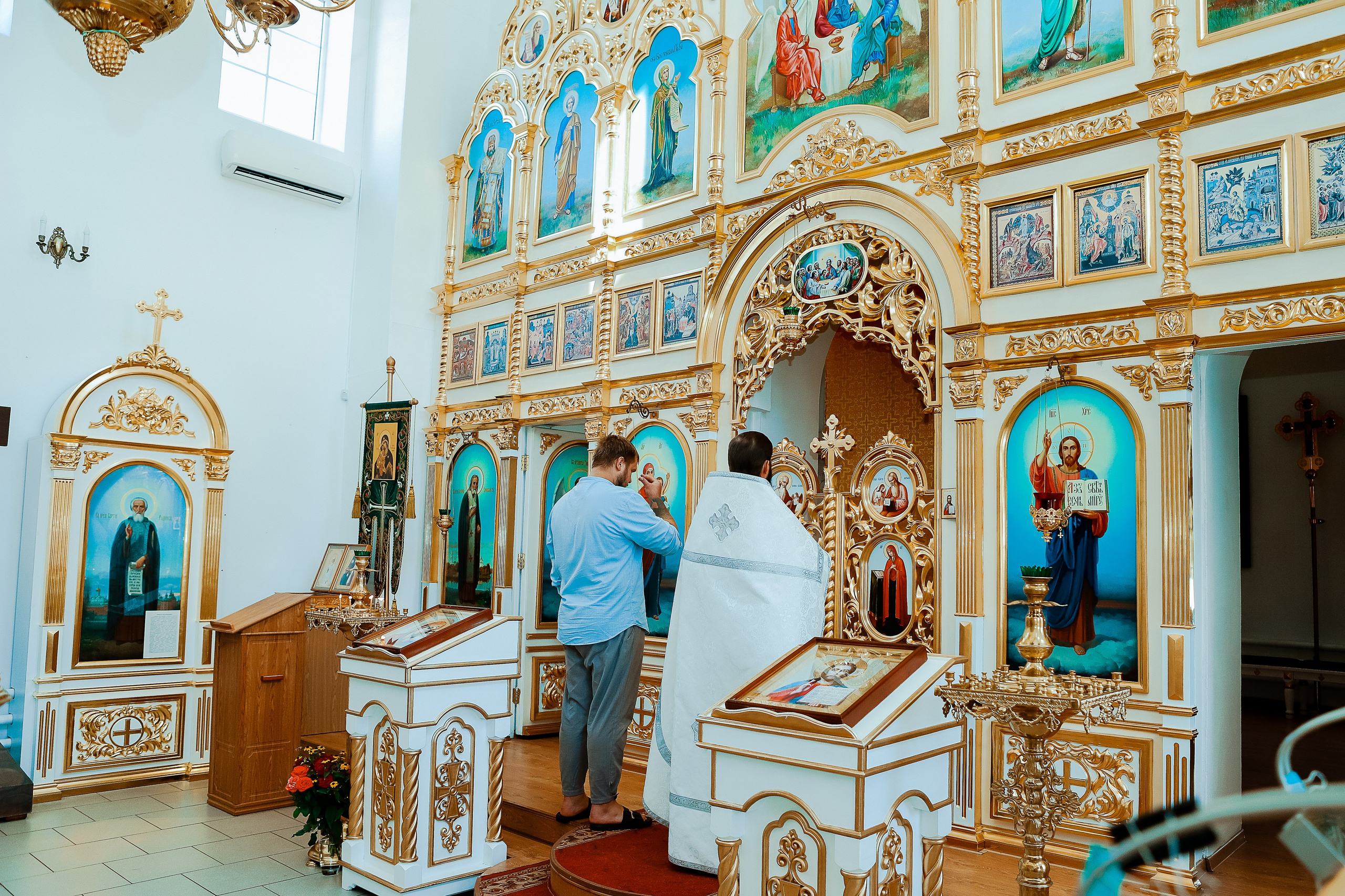 Таинство Крещения Отца и Дочери. Свадебный фотограф Евгения Фролова г. Каменск-Шахтинский, Донецк, Ростов