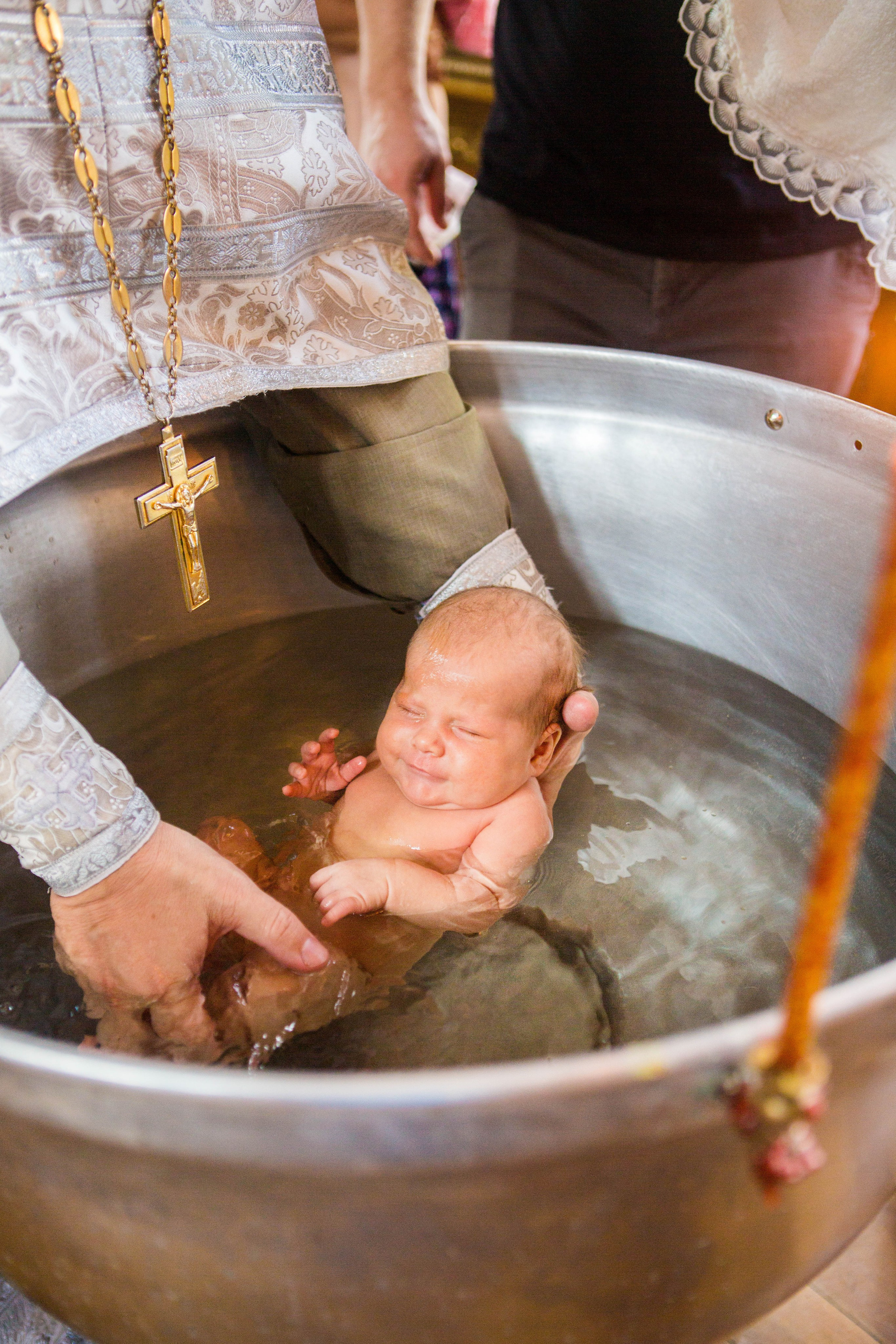 Крещение Надежды. Свято-Троицкий собор. Свадебный семейный и детский фотограф в Краснодаре Карина Федоровская