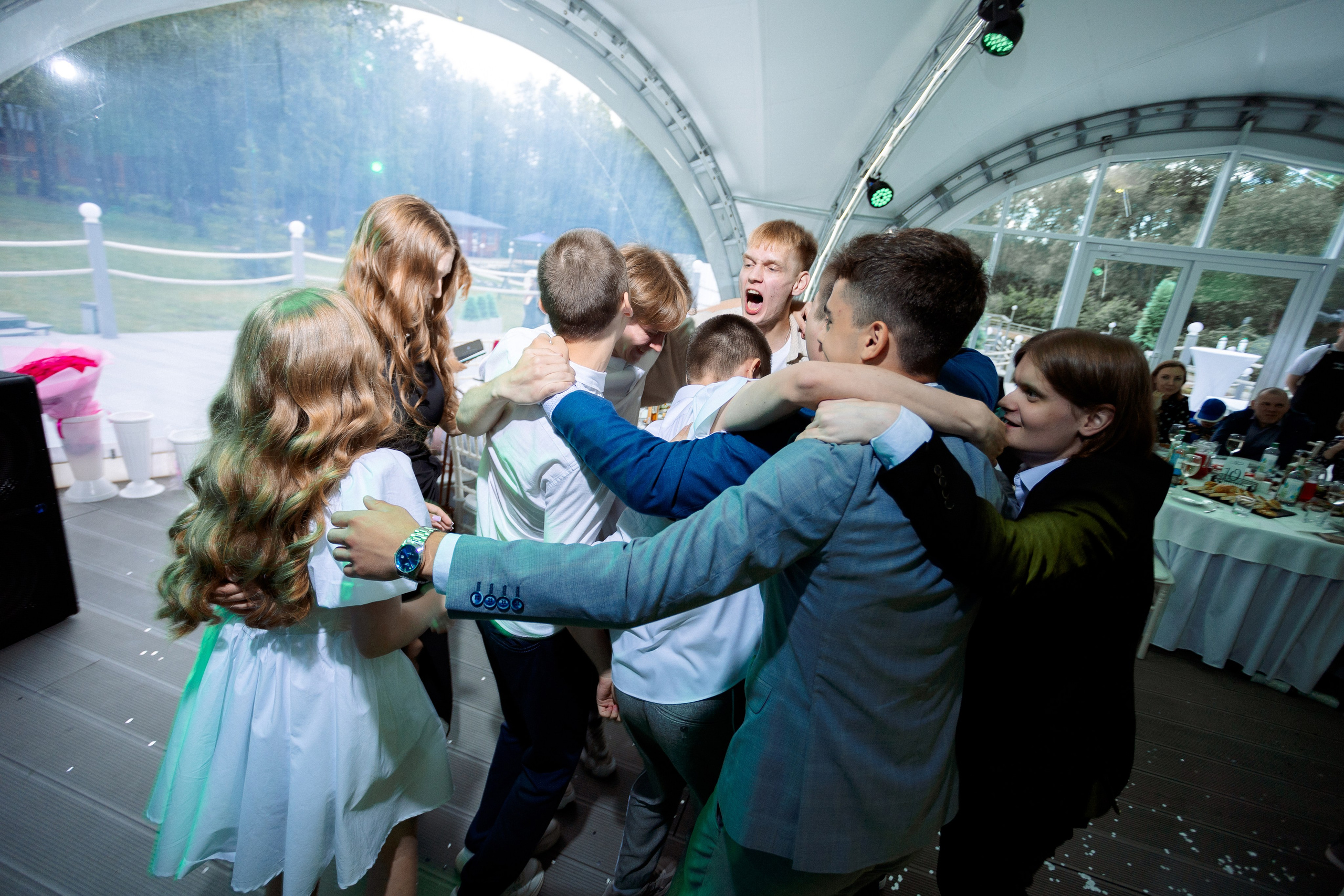 ВЫПУСКНОЙ: Волки-Липки. Все фото. Профессиональный фотограф в Ижевске Леша Петров