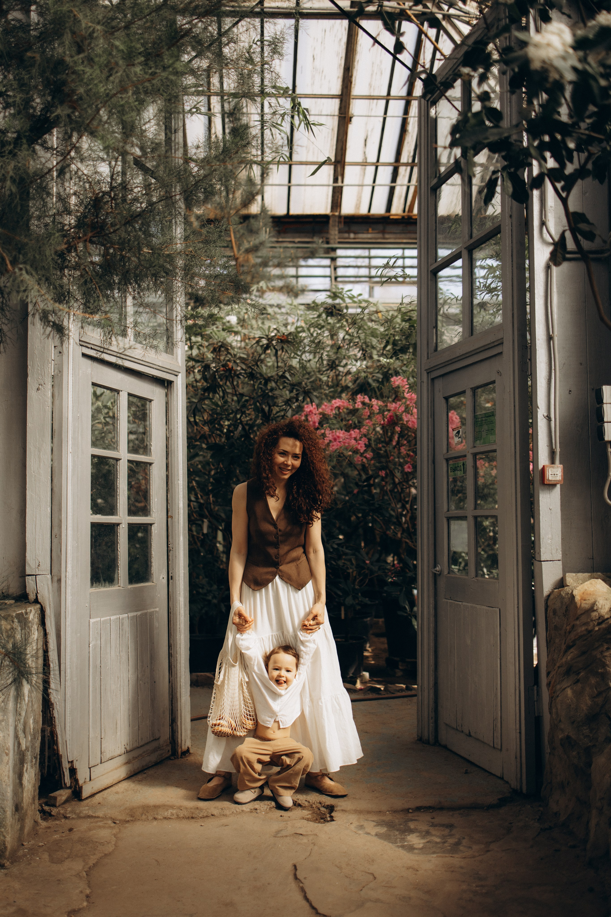 Прогулка по оранжерее. Семейный фотограф в Москве Ксения Аганина