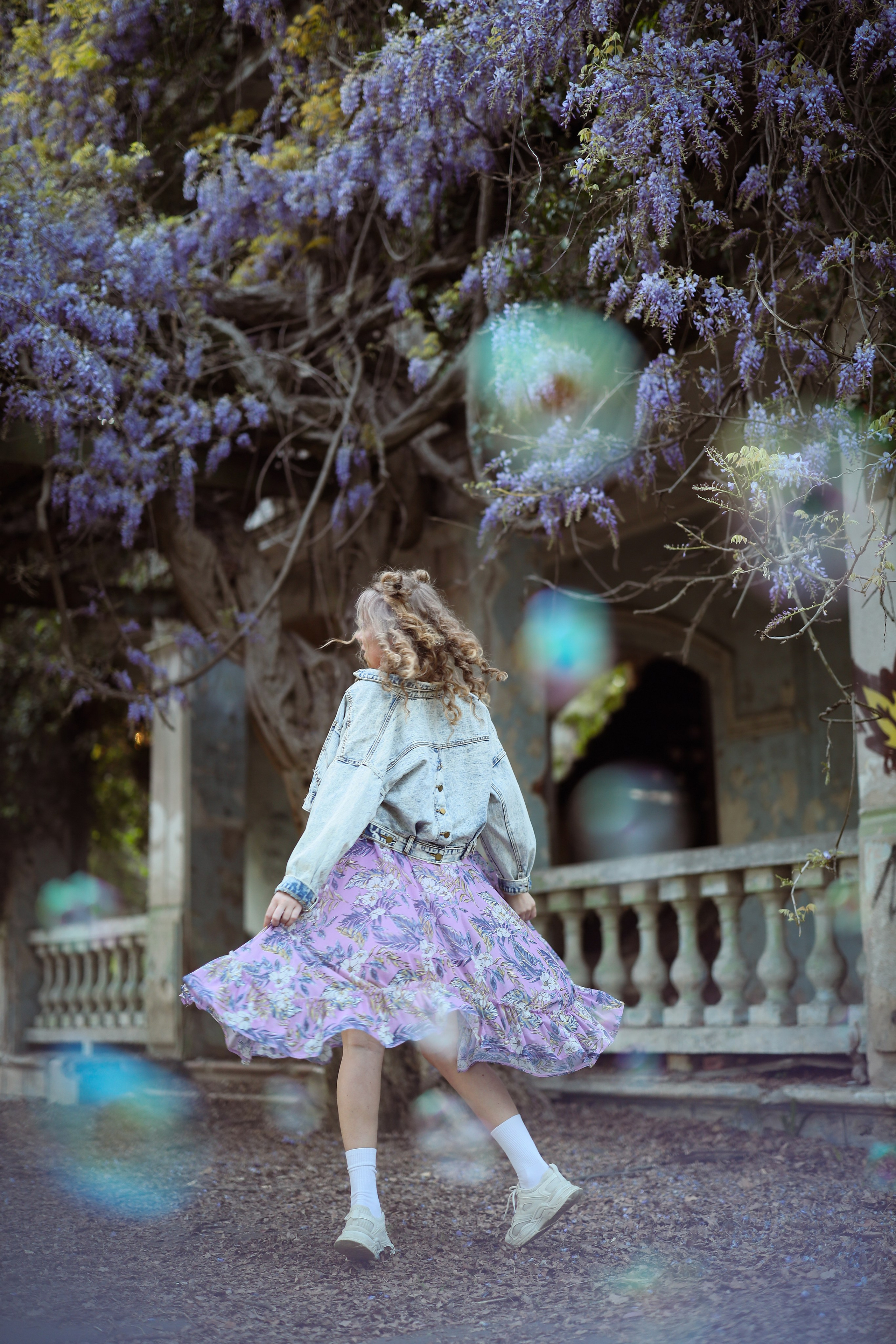 Фотосессия в глицинии для Юлии. Свадебный и семейный фотограф в Абхазии Жанна Соснина