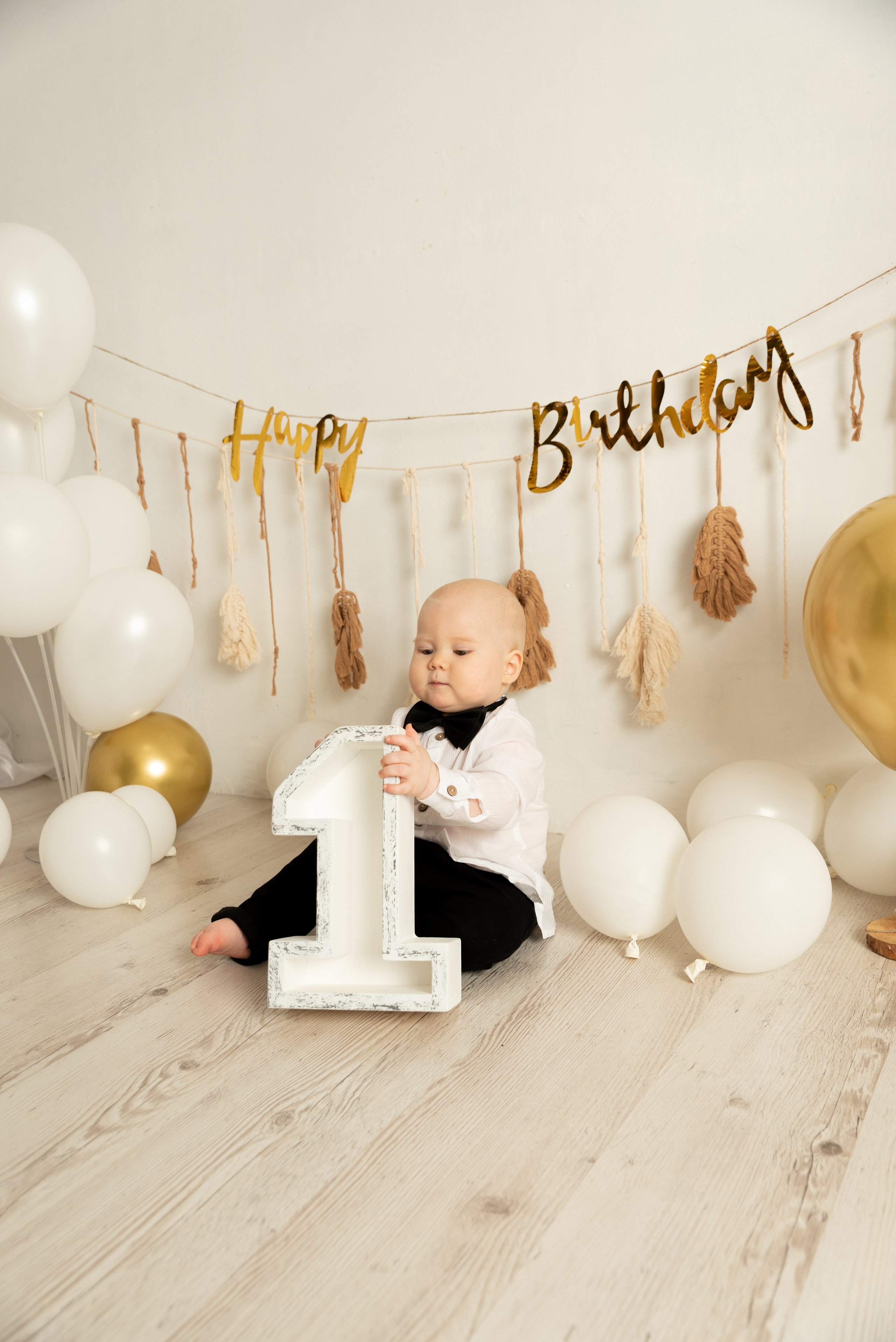 Годовасие «Я и моя семья» для Богдаши. Фотограф новорожденных в Нижневартовске Лара Курдюкова