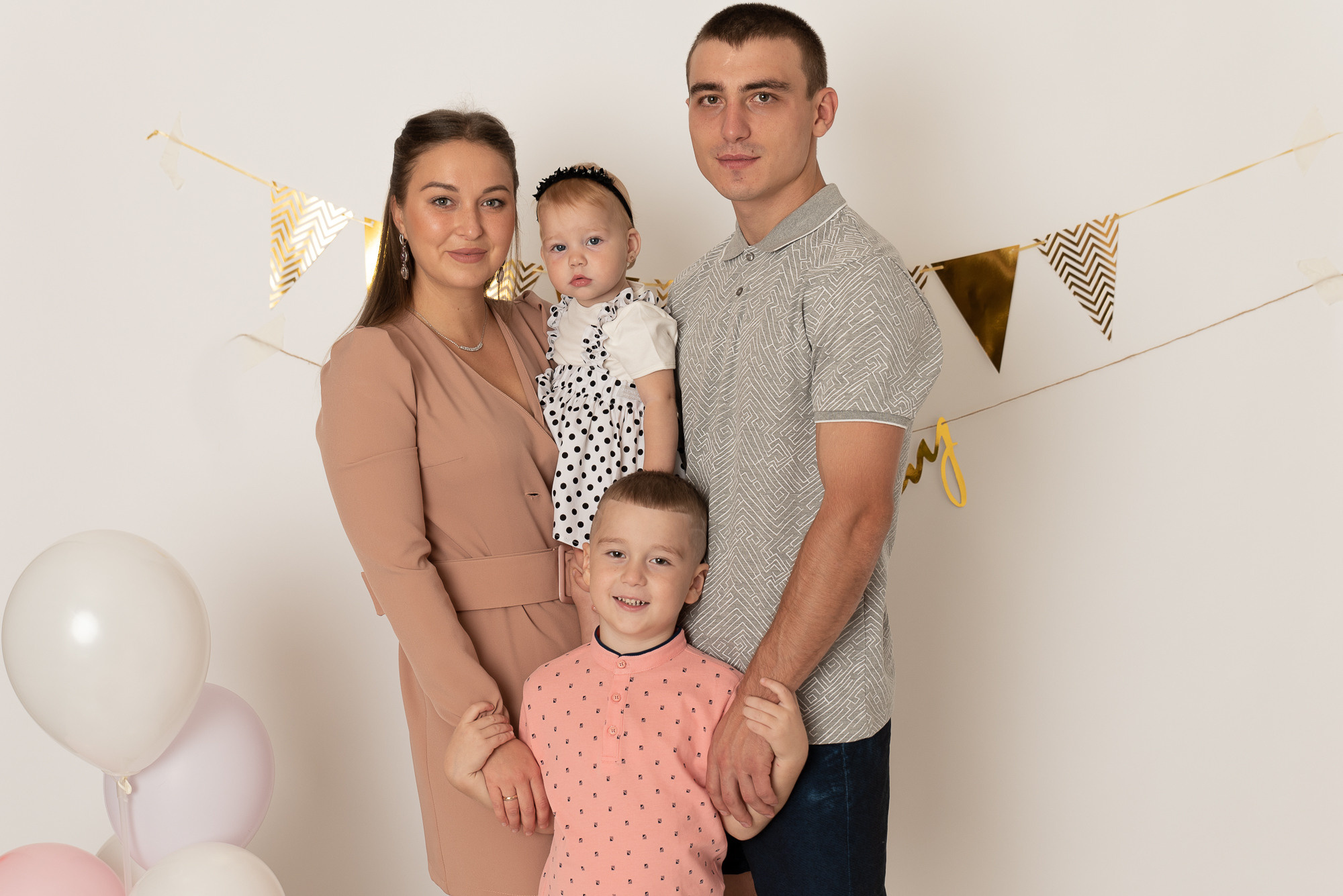 Первый День рождения. Фотограф новорожденных в Нижневартовске Лара Курдюкова