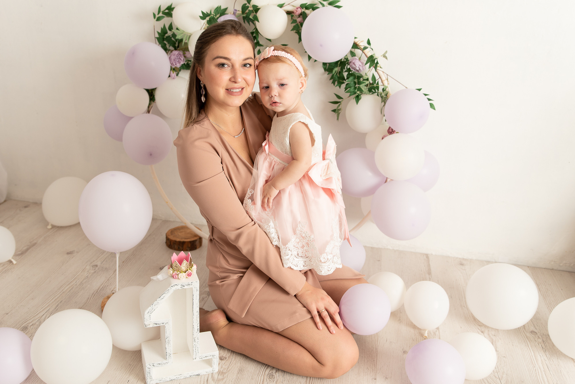 Первый День рождения. Фотограф новорожденных в Нижневартовске Лара Курдюкова