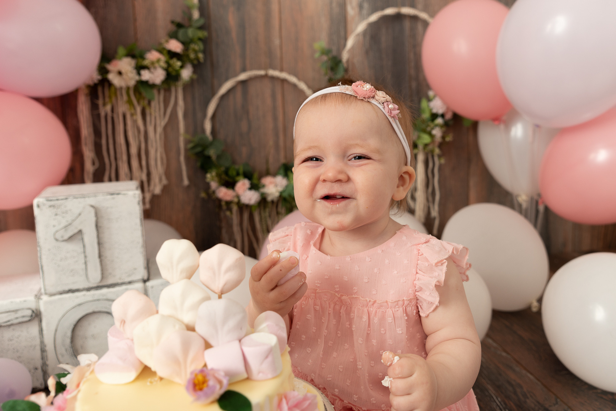 Первый День рождения. Фотограф новорожденных в Нижневартовске Лара Курдюкова