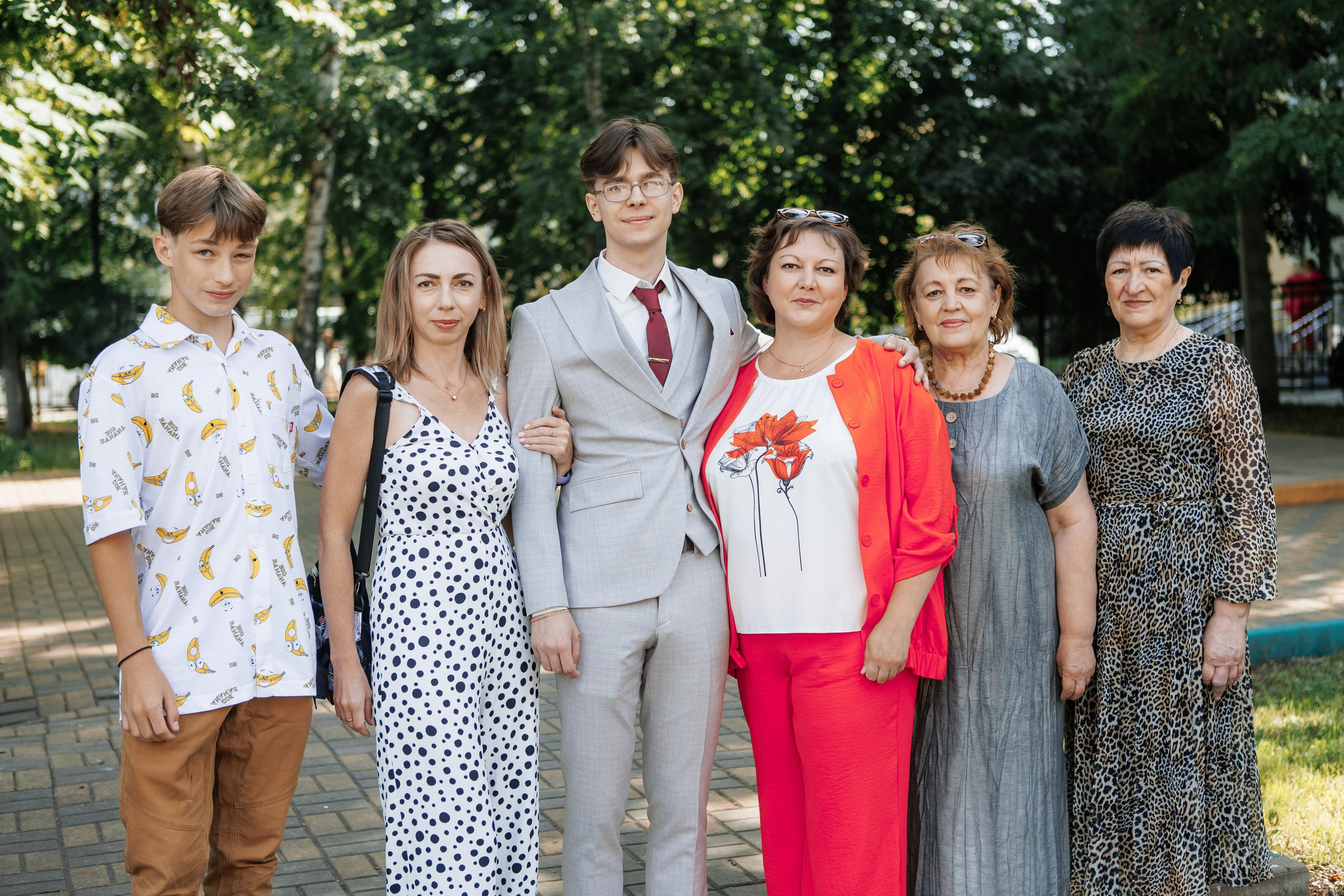 Выпускной Гимназия 12 2024 г. Свадебный и портретный Фотограф в Липецке Дмитрий Котюков