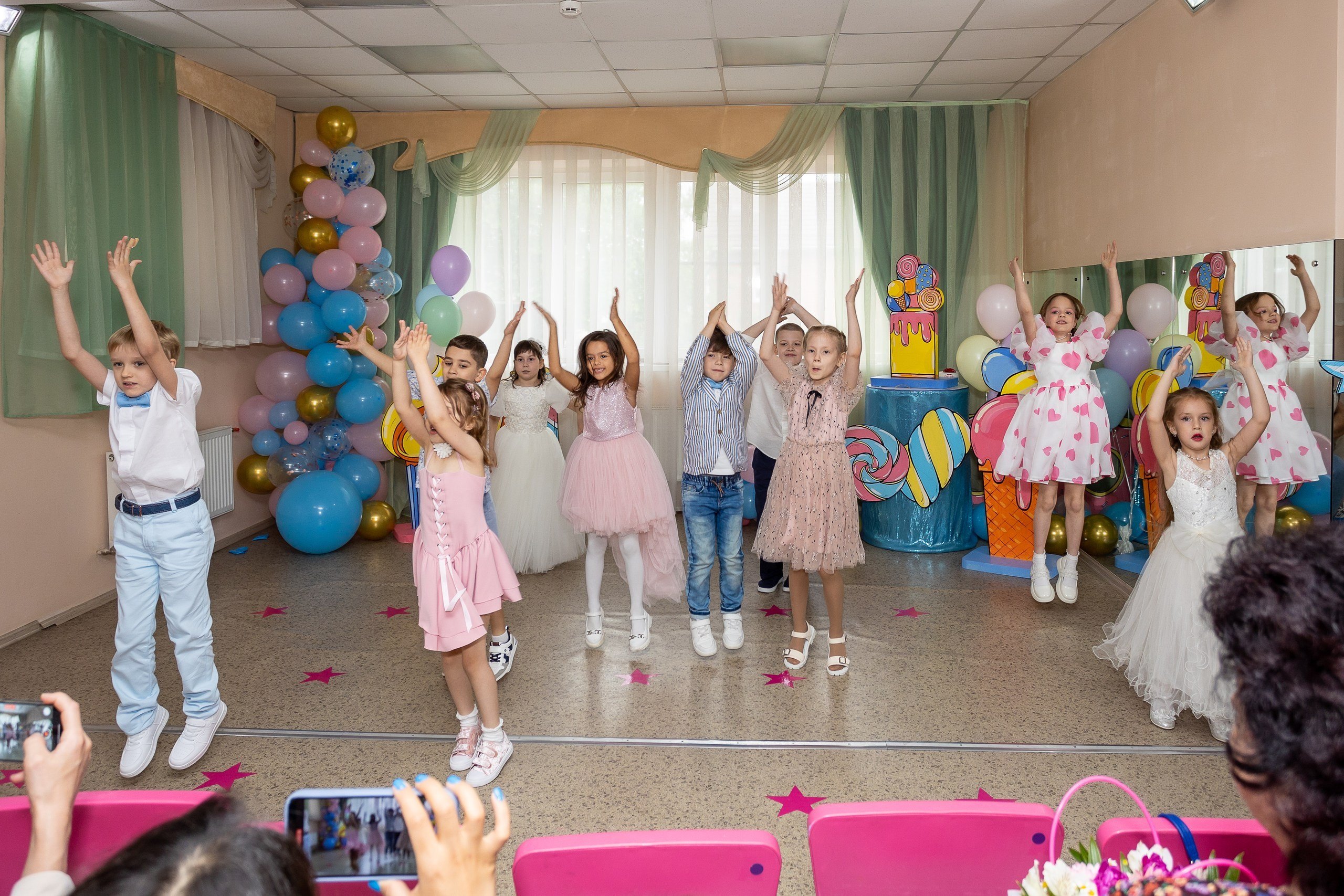 Выпускной Детский сад, 2 часа, 8000. Выпускные альбомы Майкоп, Краснодар Елена Золотарева