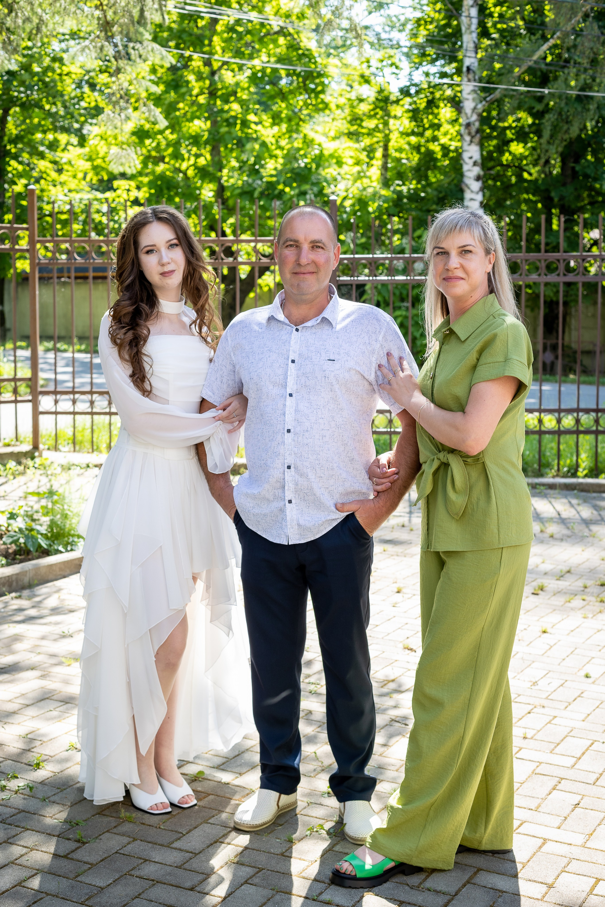 Вручение аттестата 2025. Выпускные альбомы Майкоп, Краснодар Елена Золотарева